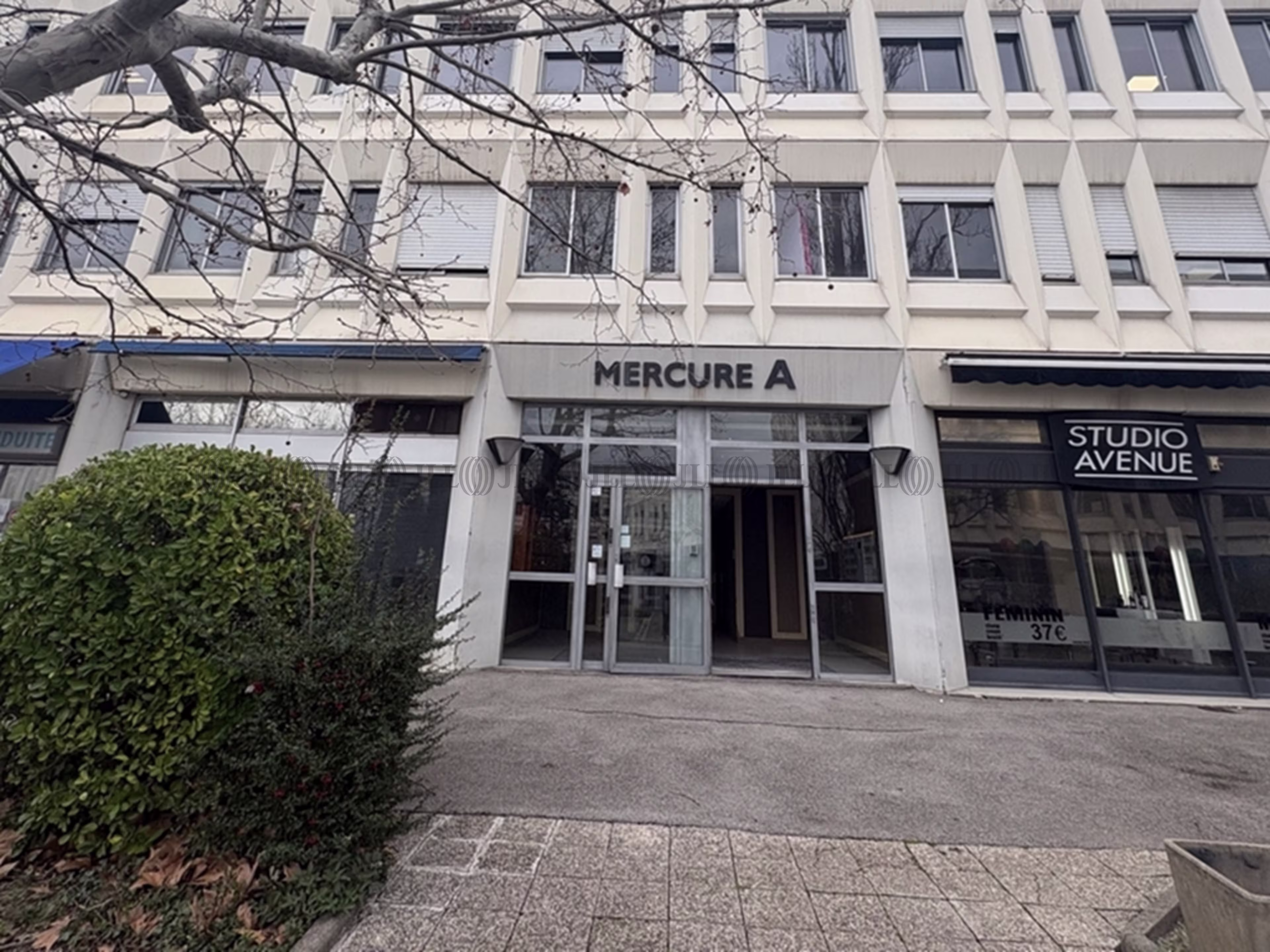 MERCURE A - ZA LES MILLES