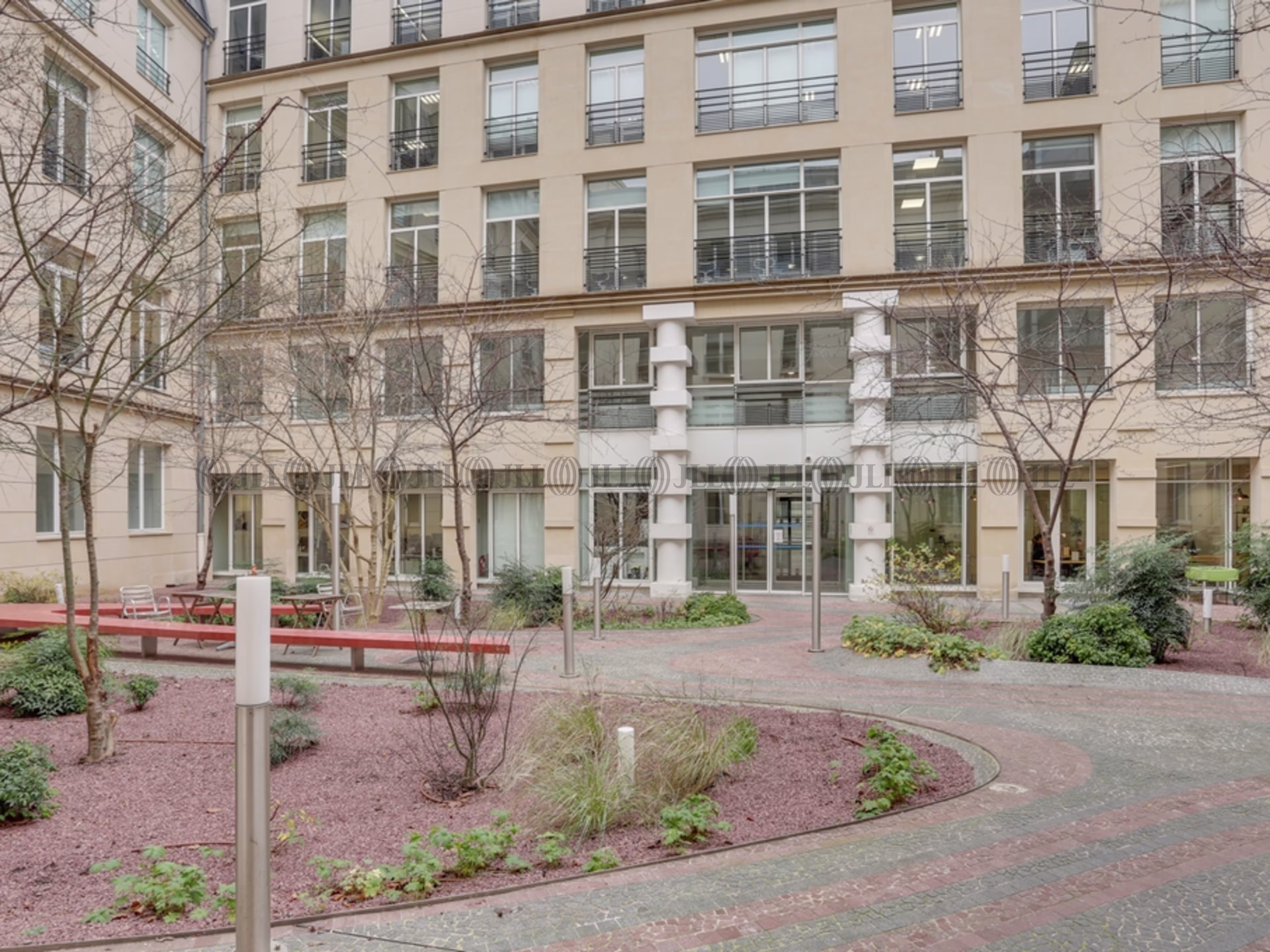 VICTOIRE HAUSSMANN VICTOIRE HAUSSMANN