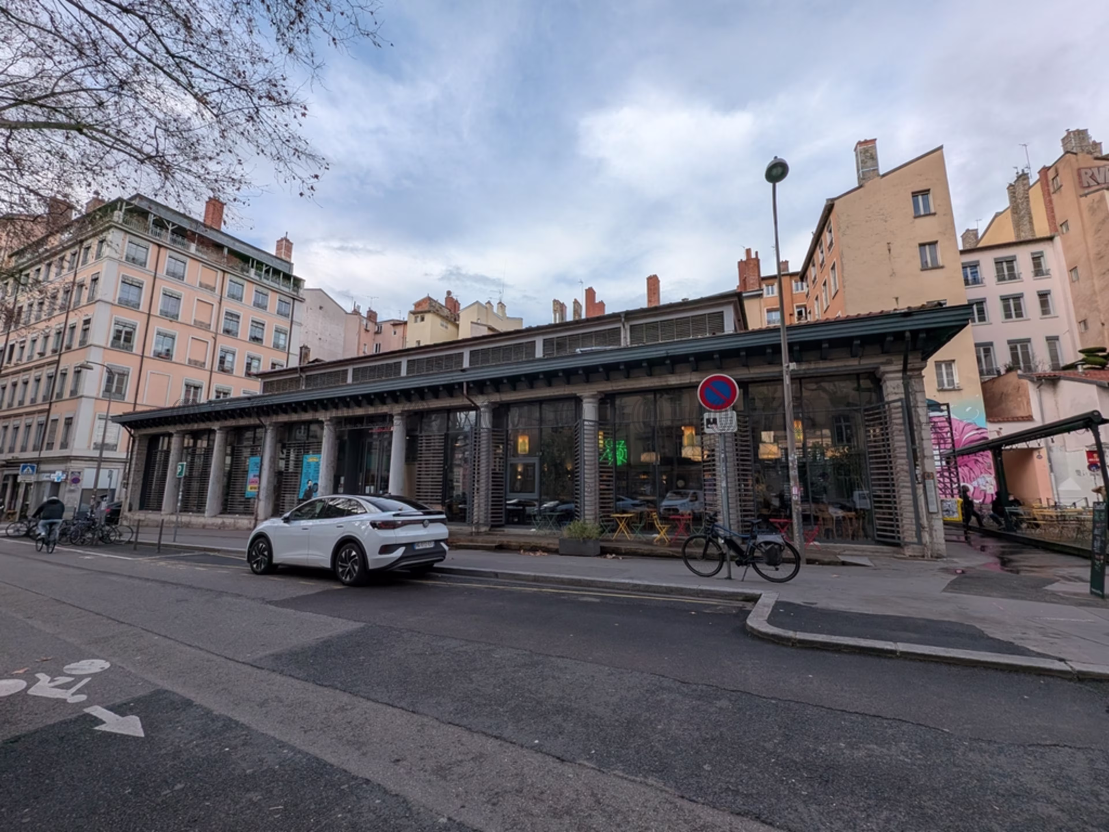 LES HALLES (ZONE 1 & 3 EX EPICERIE)