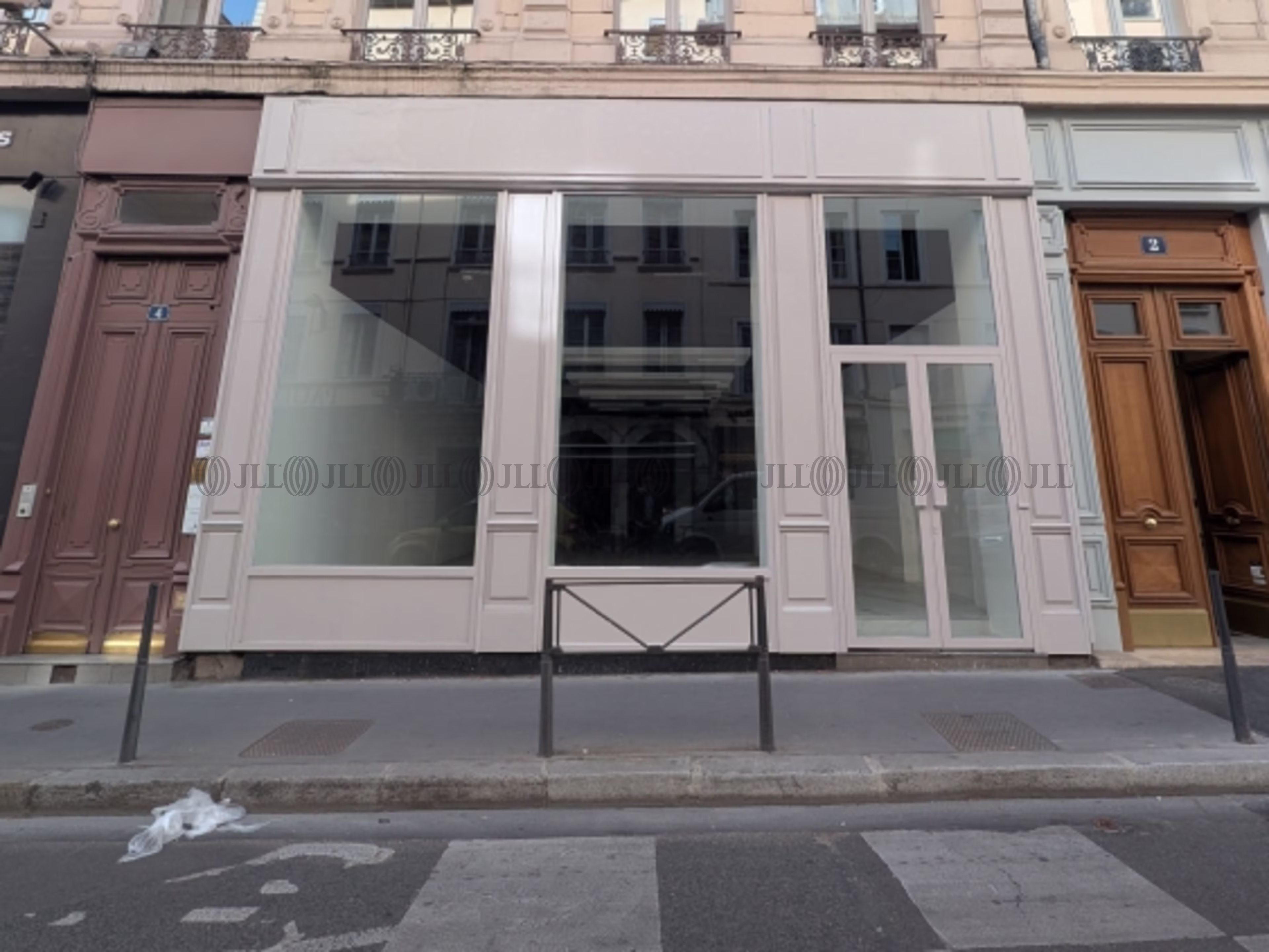 EX-PHARMACIE BOTICINAL (DÉCOUPAGE)