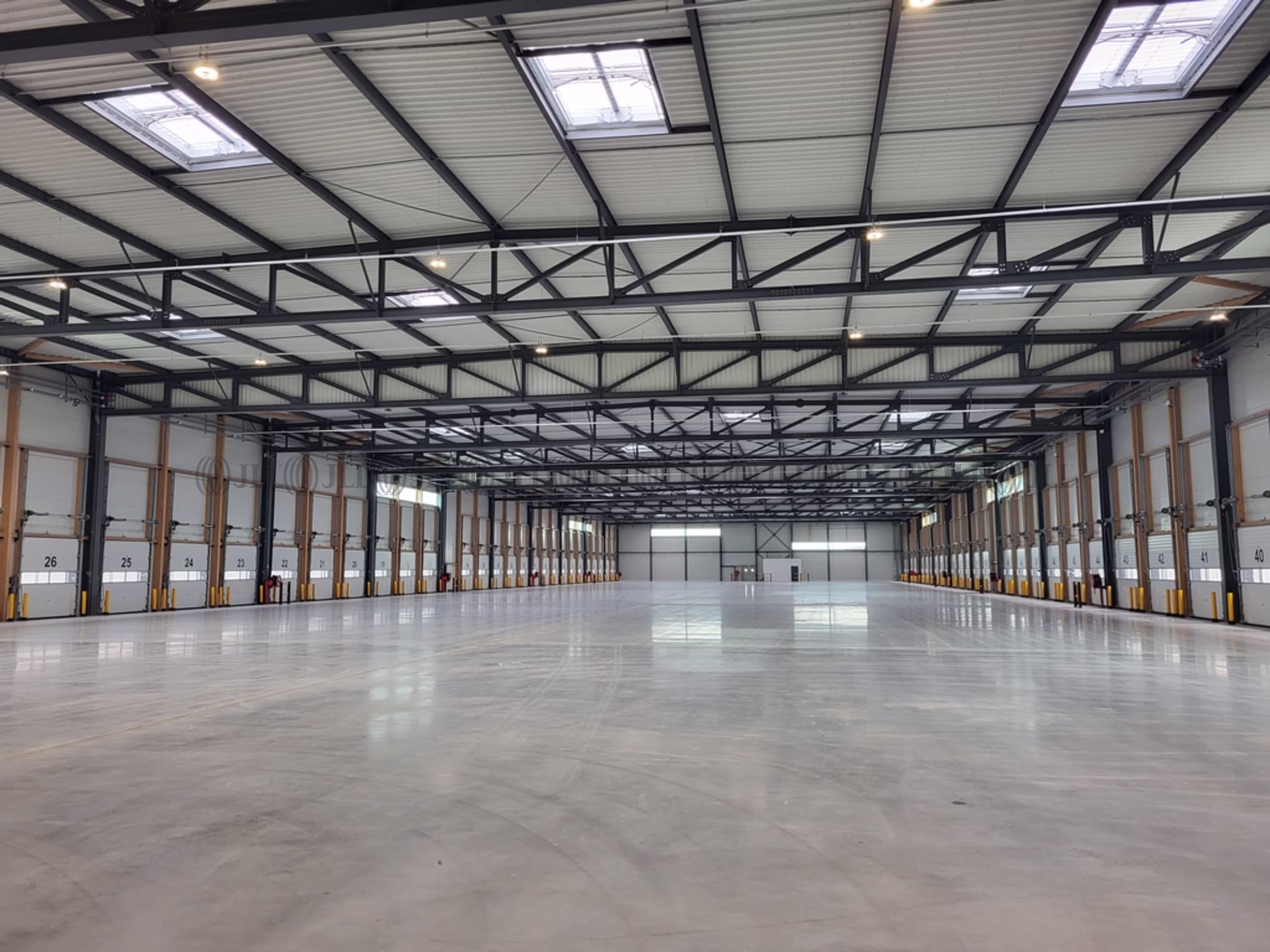 POLE LOGISTIQUE LYON ST EXUPERY