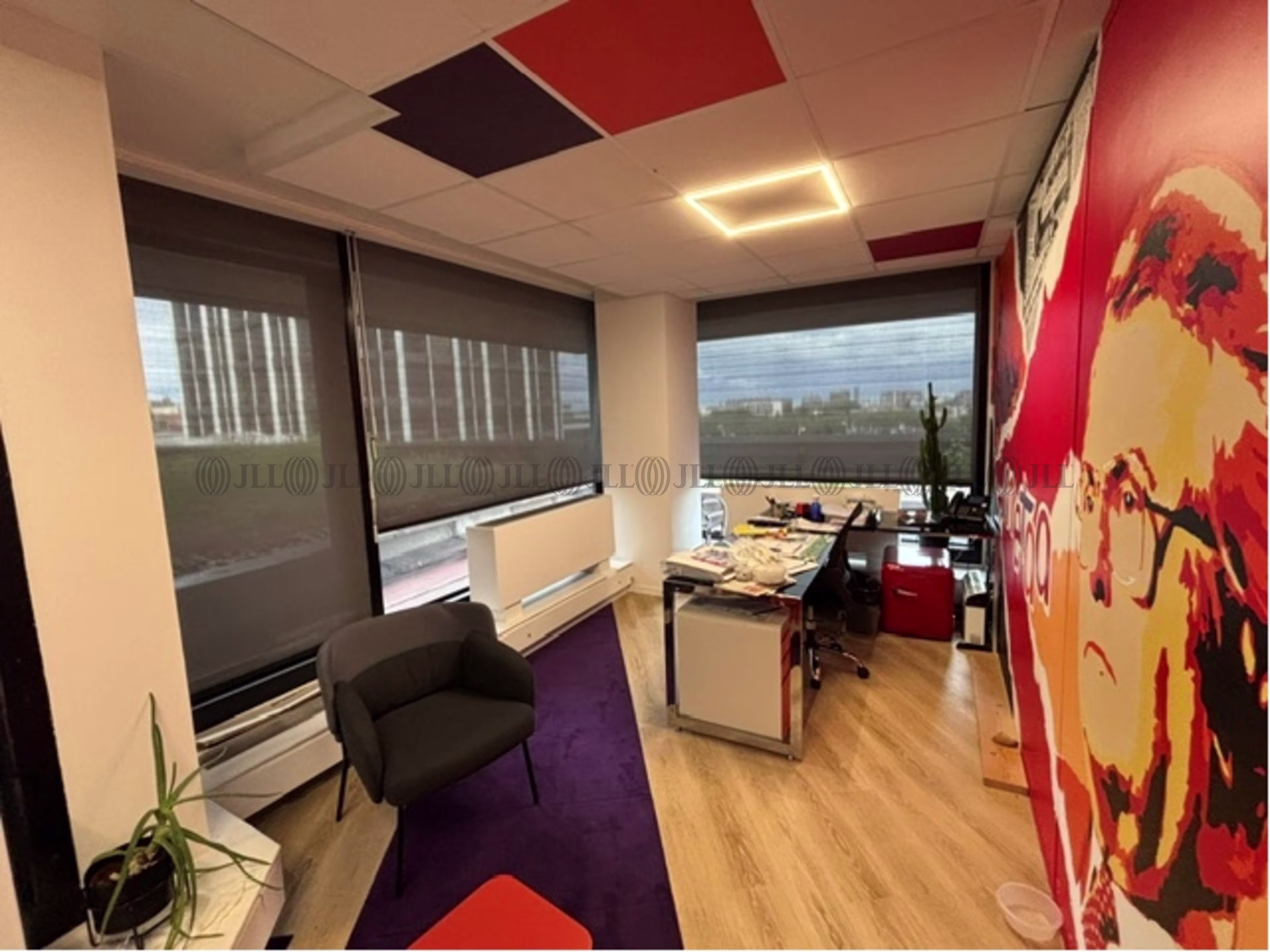 LES BUREAUX DE LA COLLINE