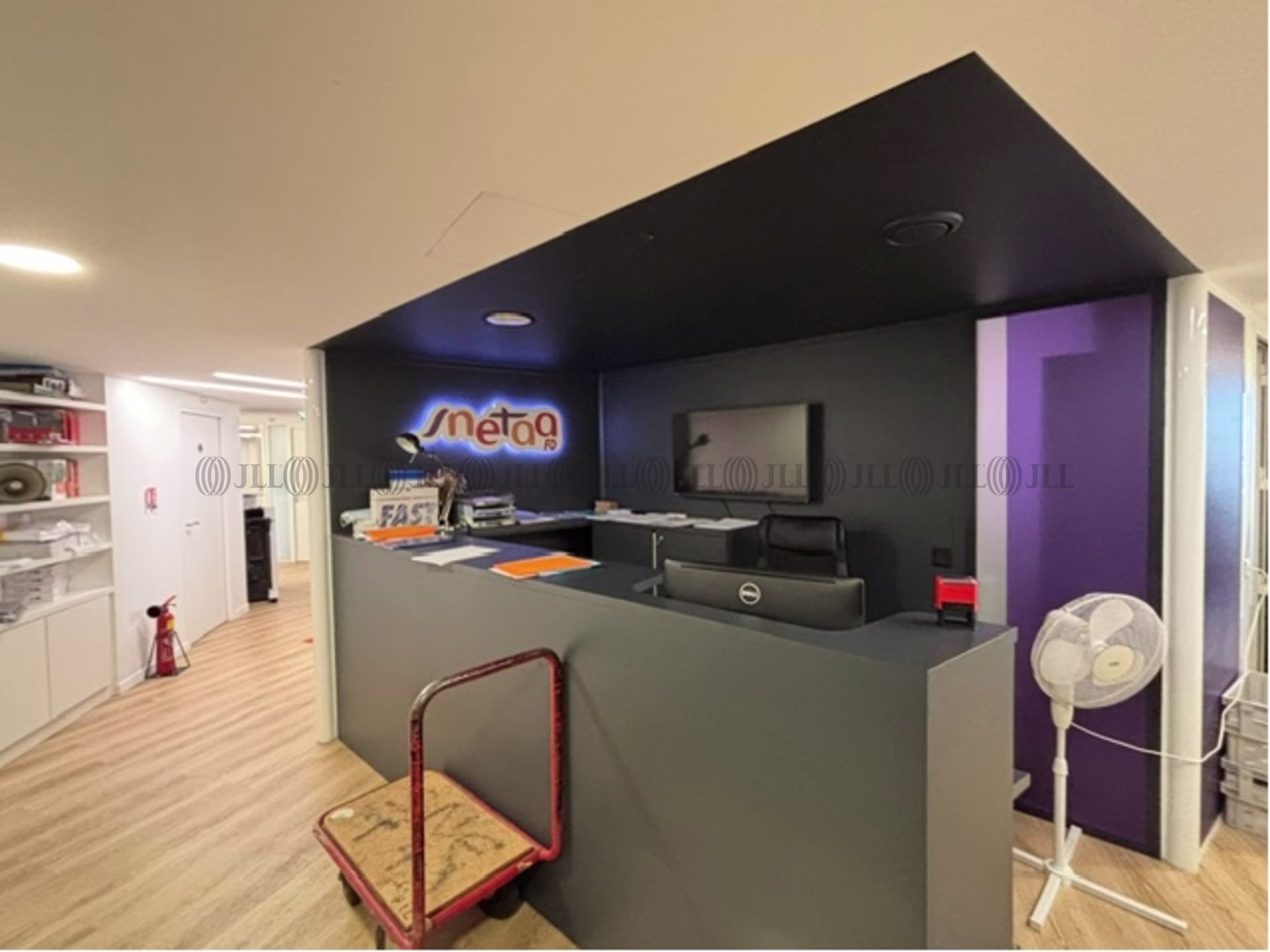 LES BUREAUX DE LA COLLINE
