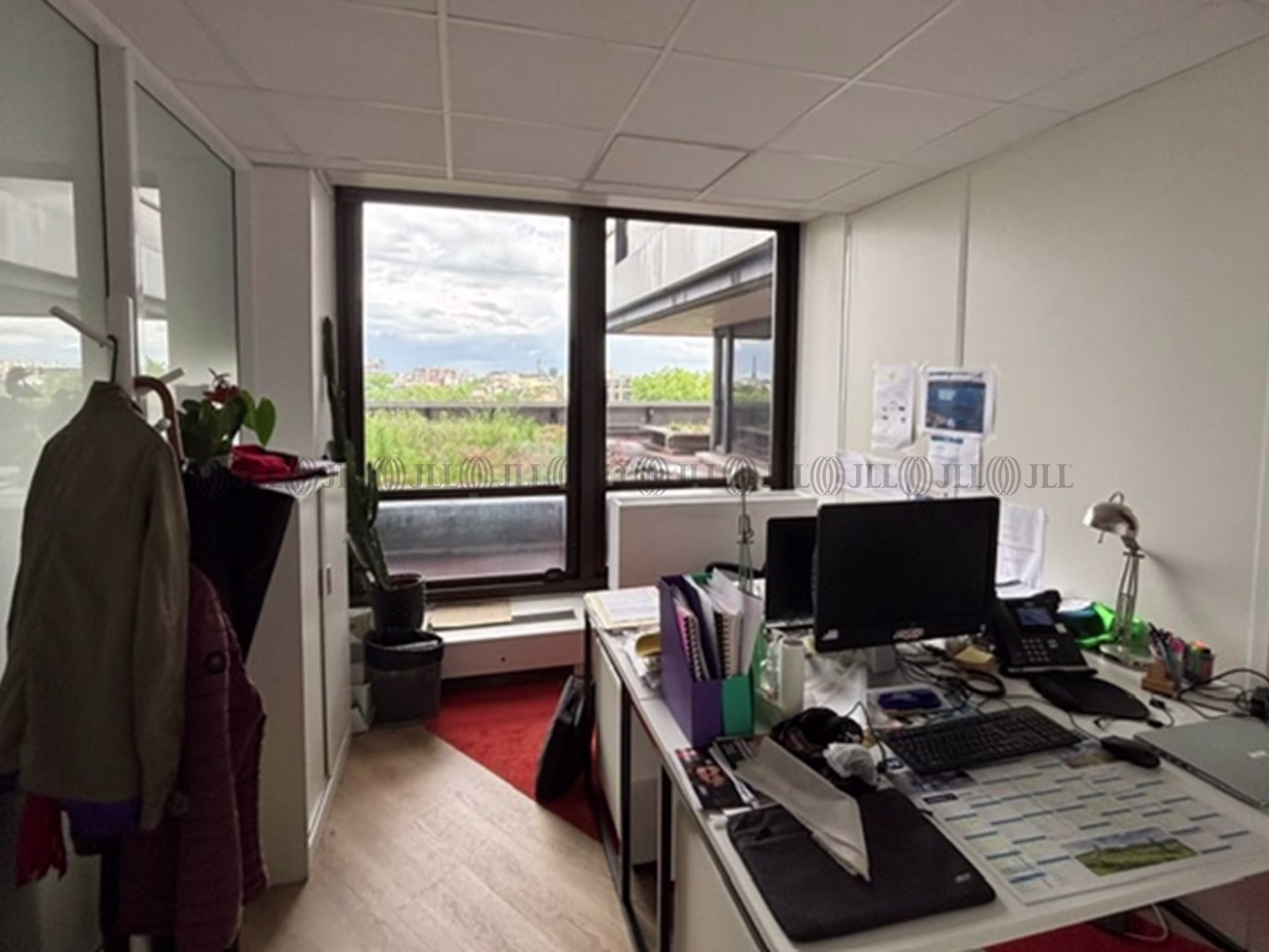 LES BUREAUX DE LA COLLINE