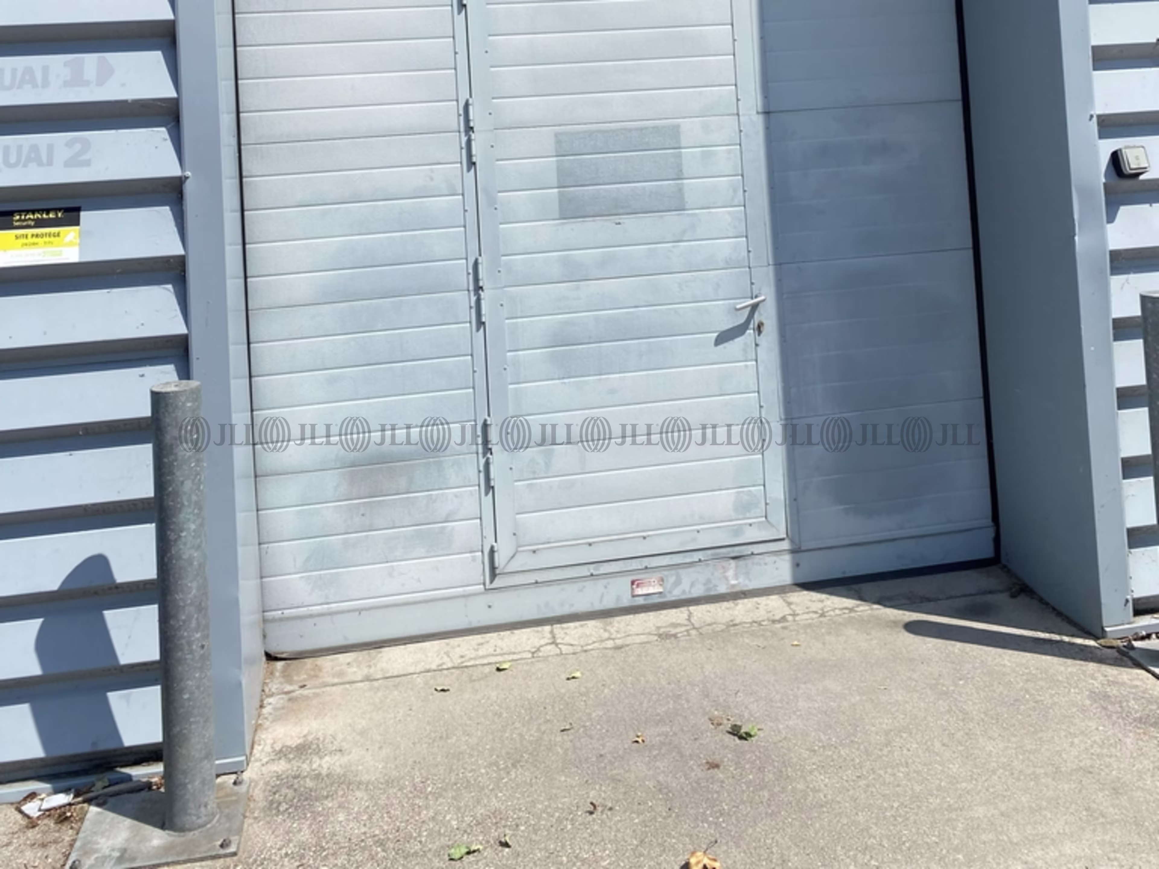 ZI LA TOUR DU PIN