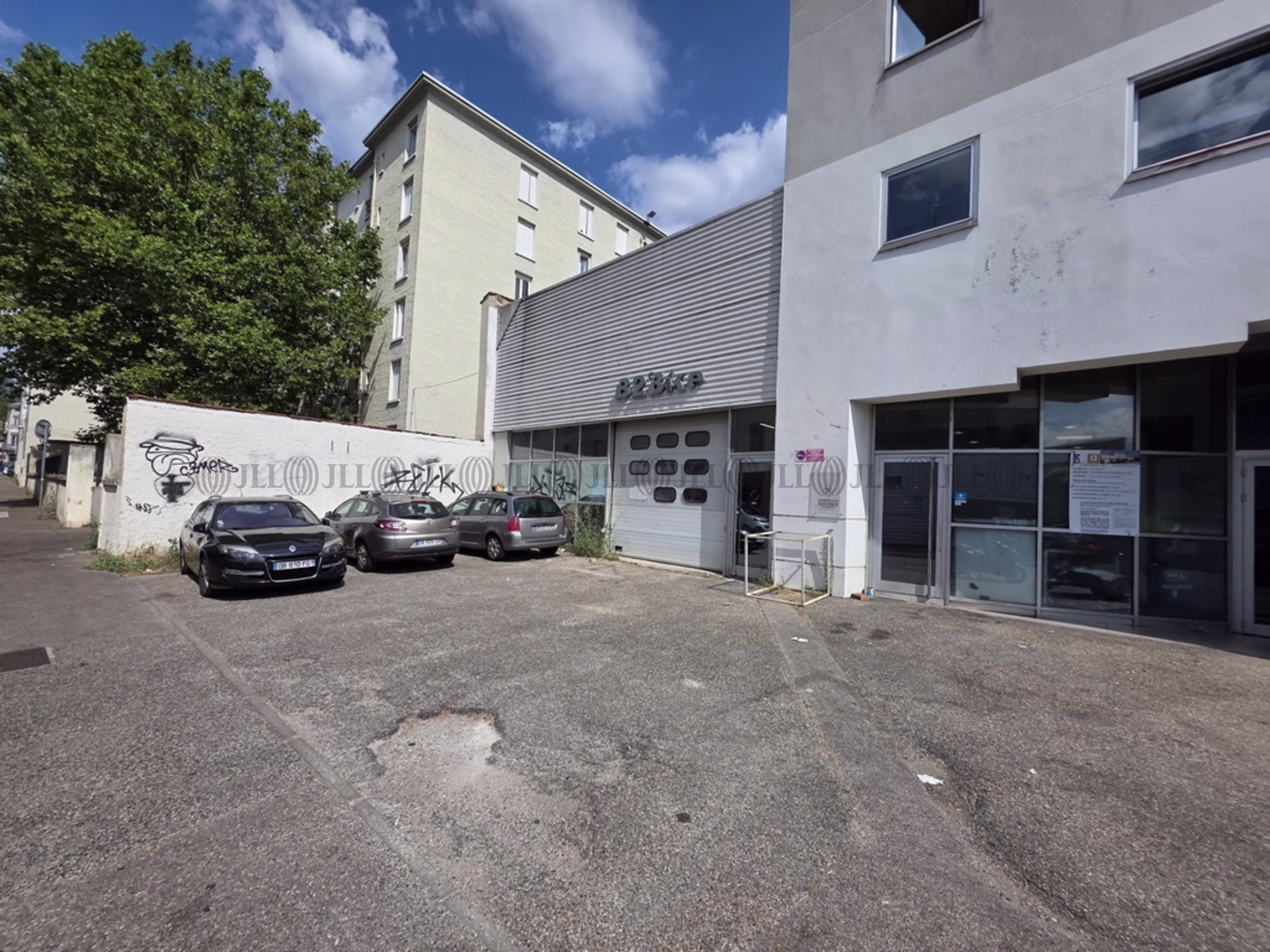 L'ESPACE 9
