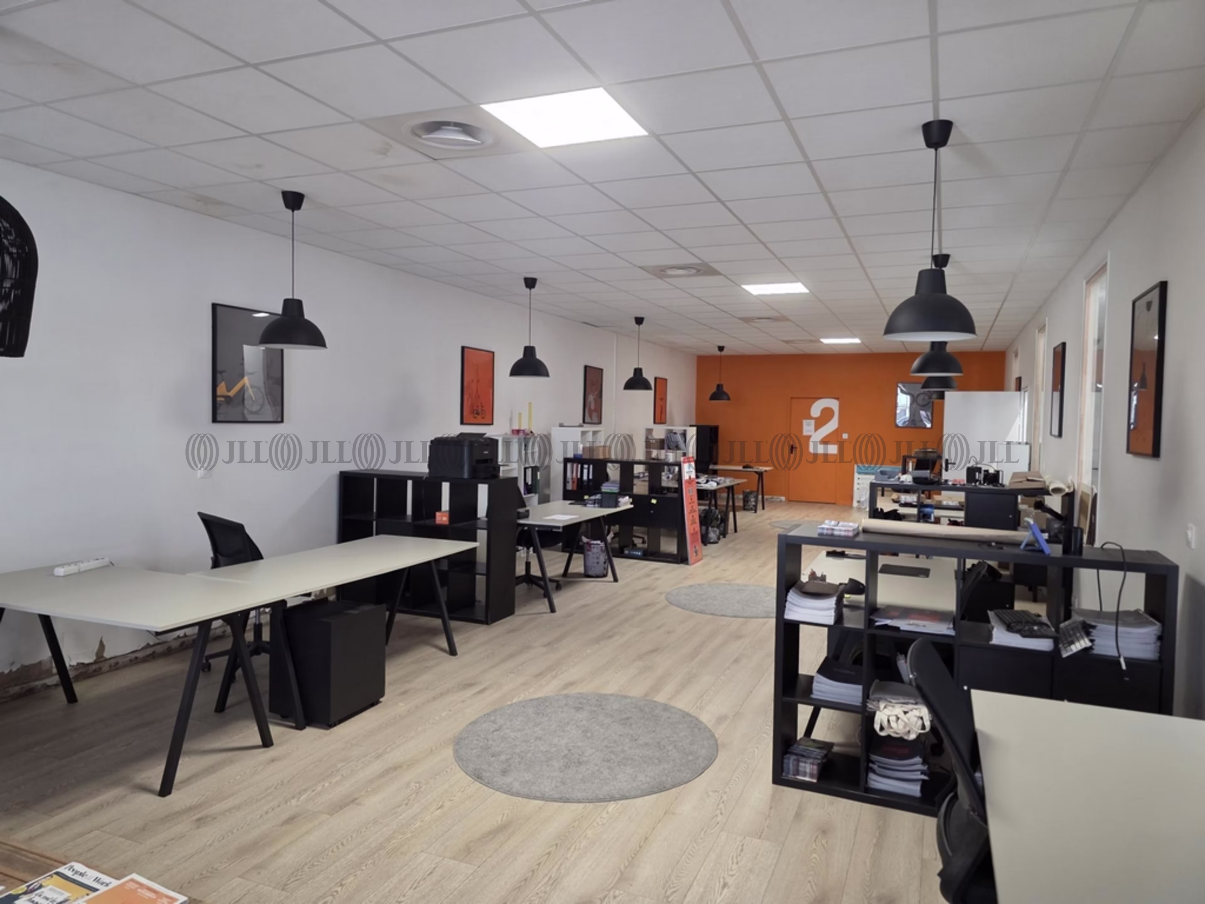 L'ESPACE 9