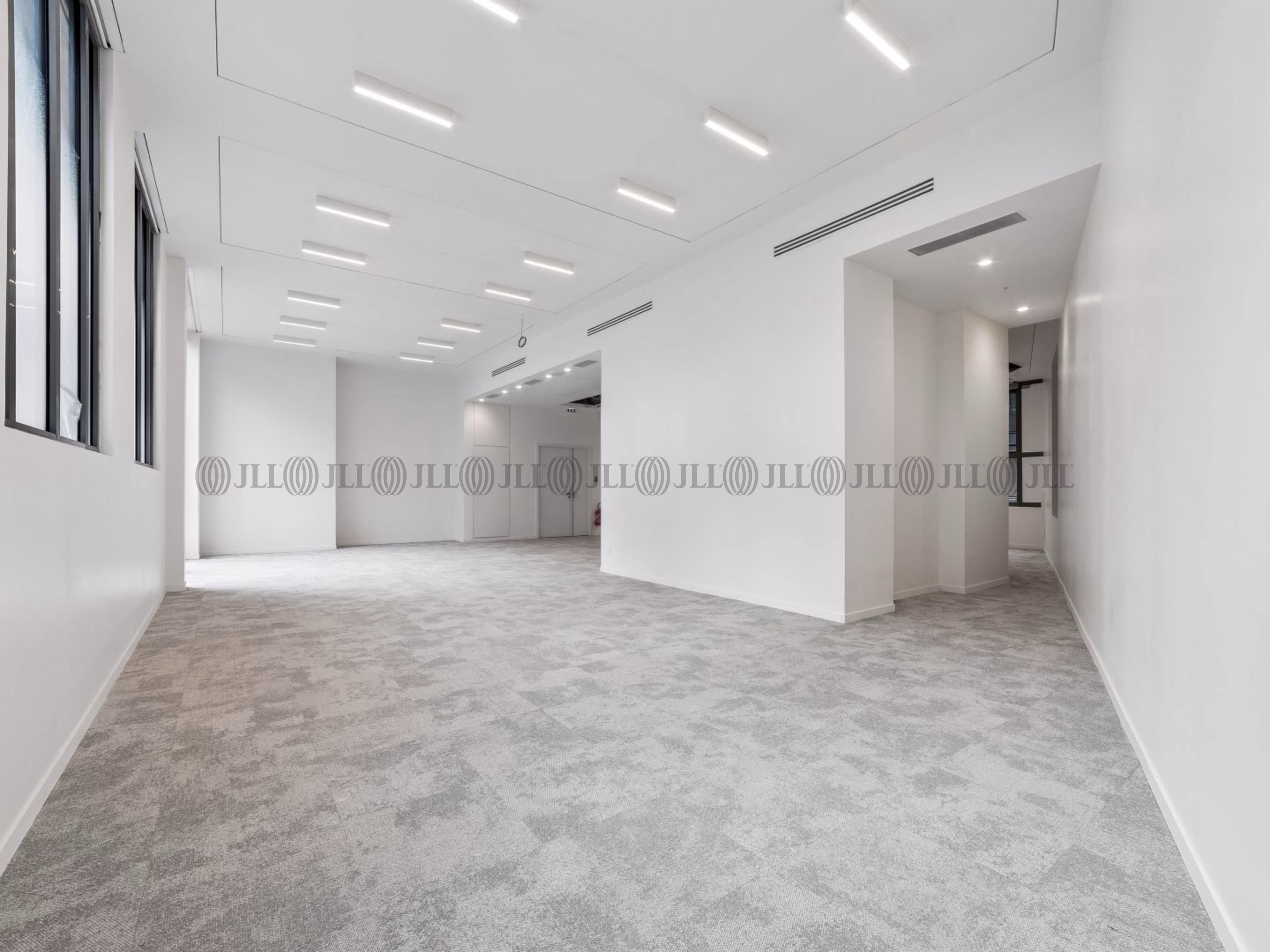 96 HAUSSMANN