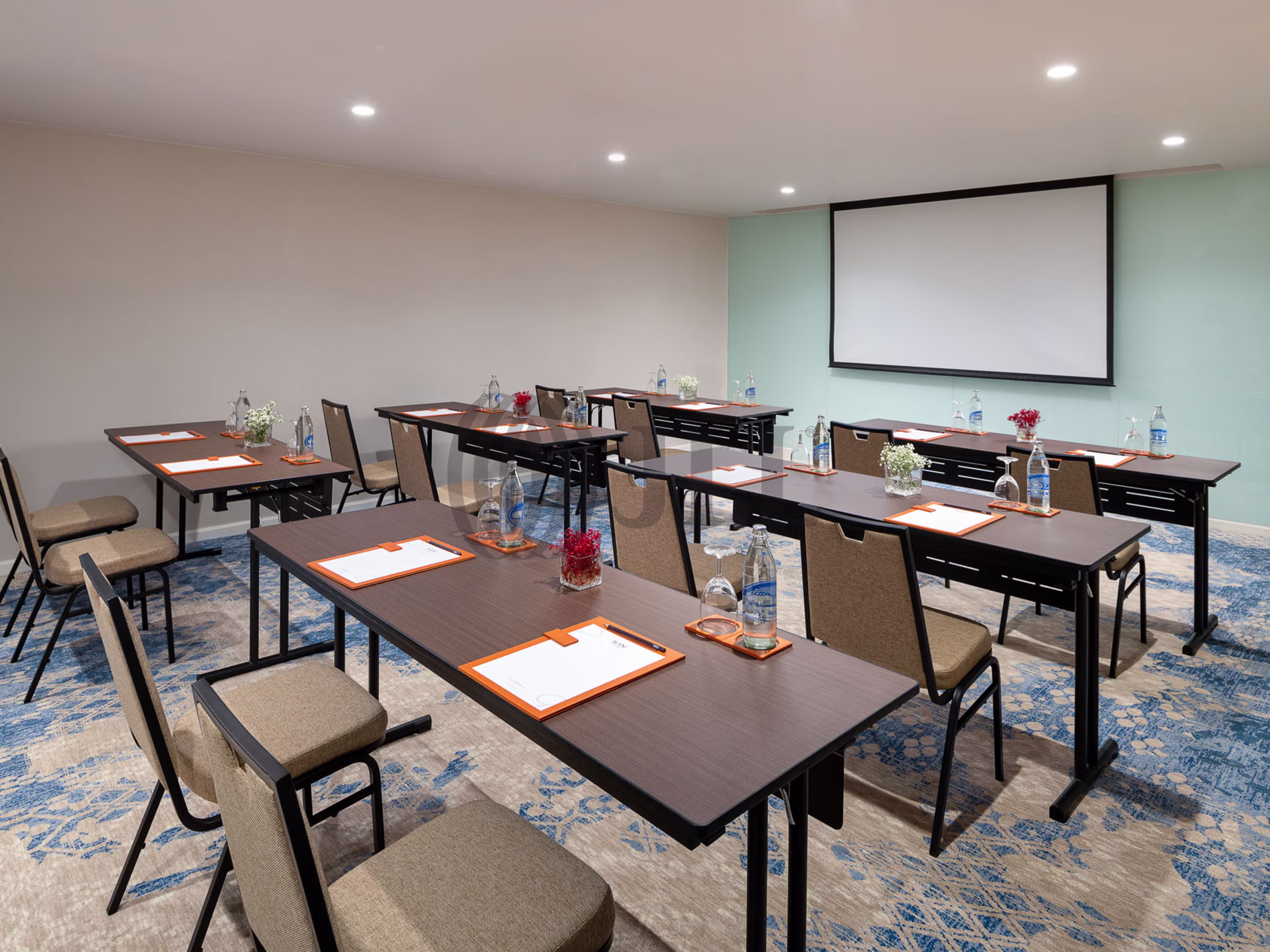 Avani Sukhumvit Bangkok Hotel (Partly-fitted)