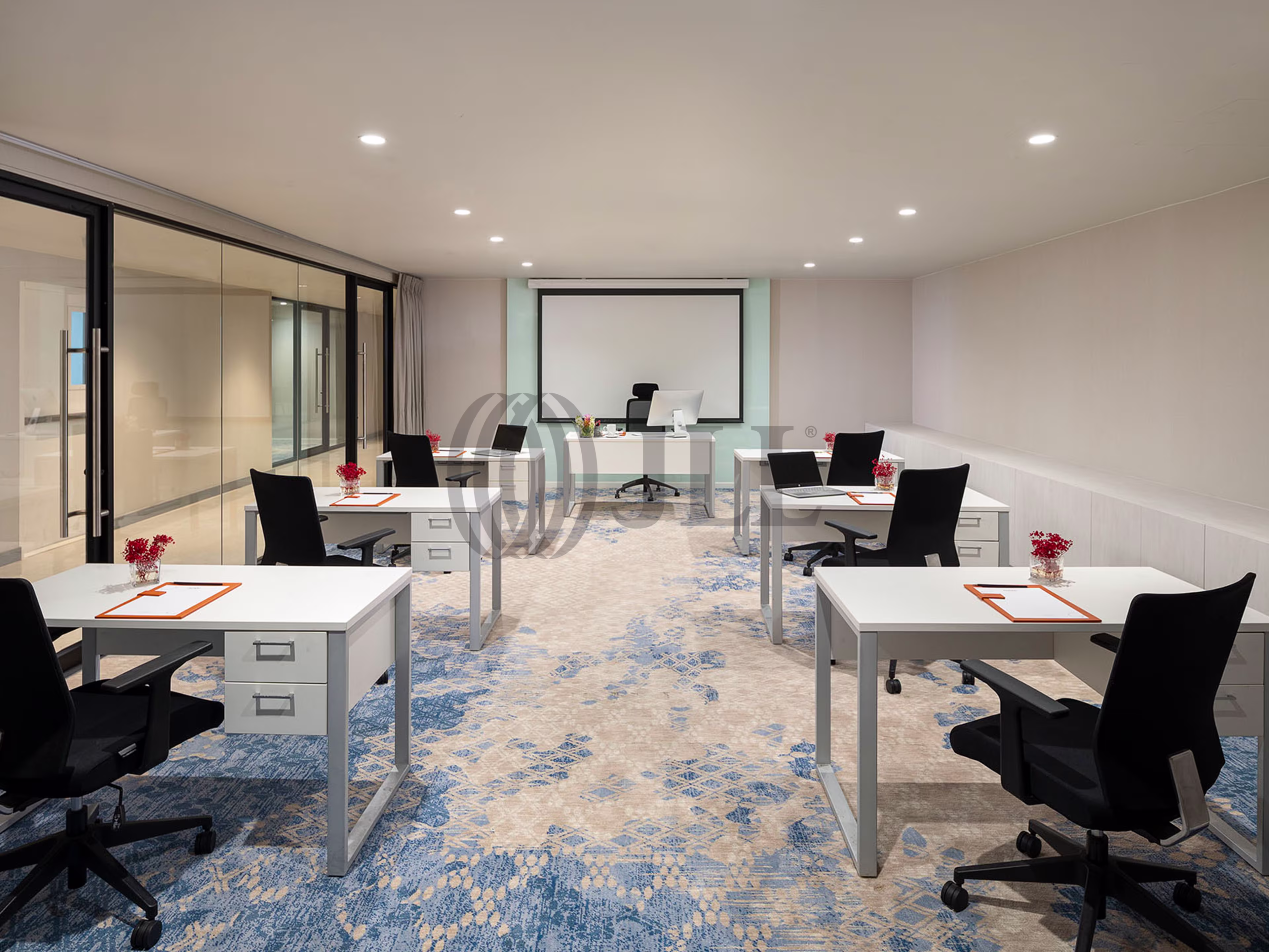 Avani Sukhumvit Bangkok Hotel (Partly-fitted)