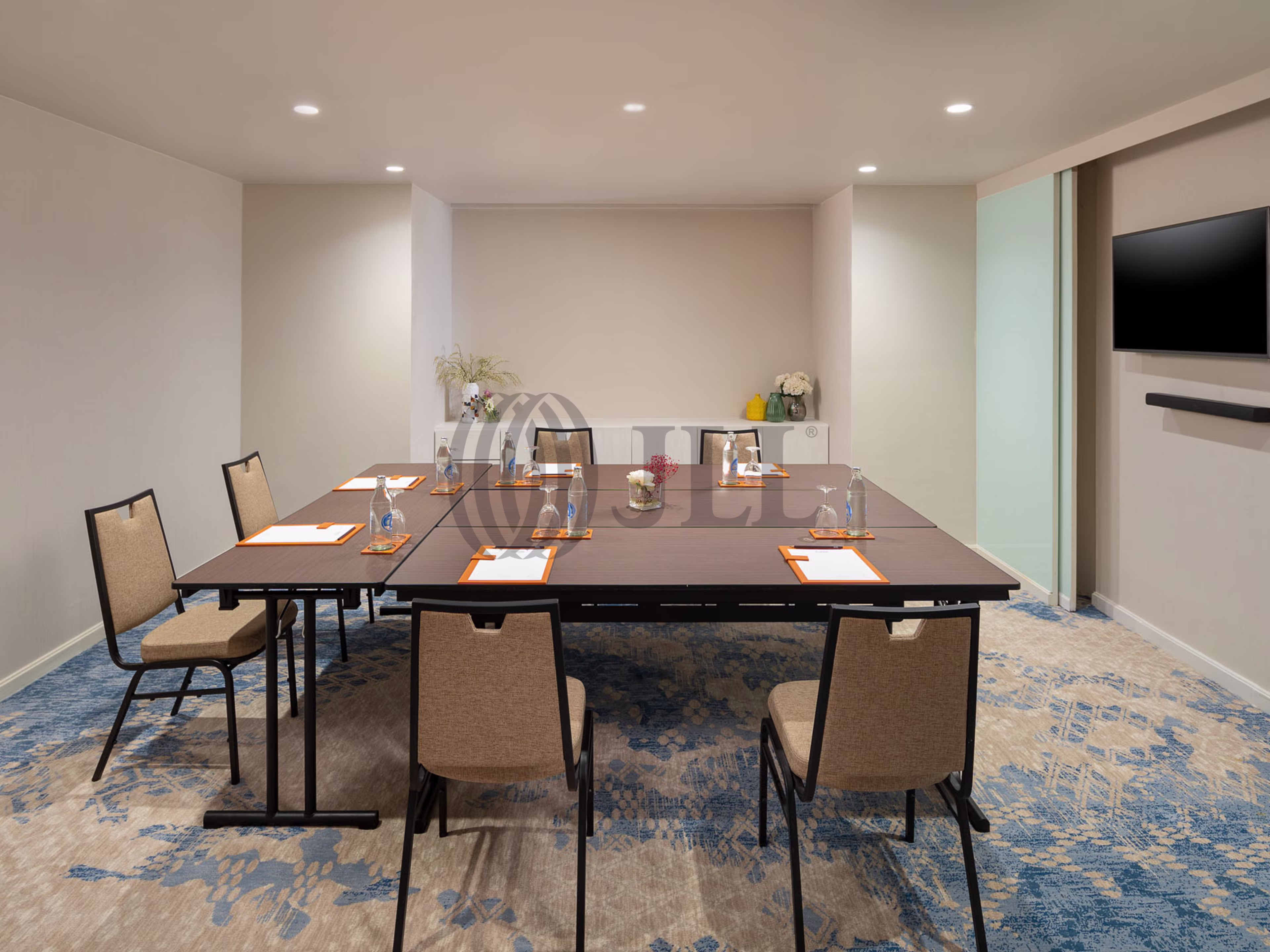 Avani Sukhumvit Bangkok Hotel (Partly-fitted)