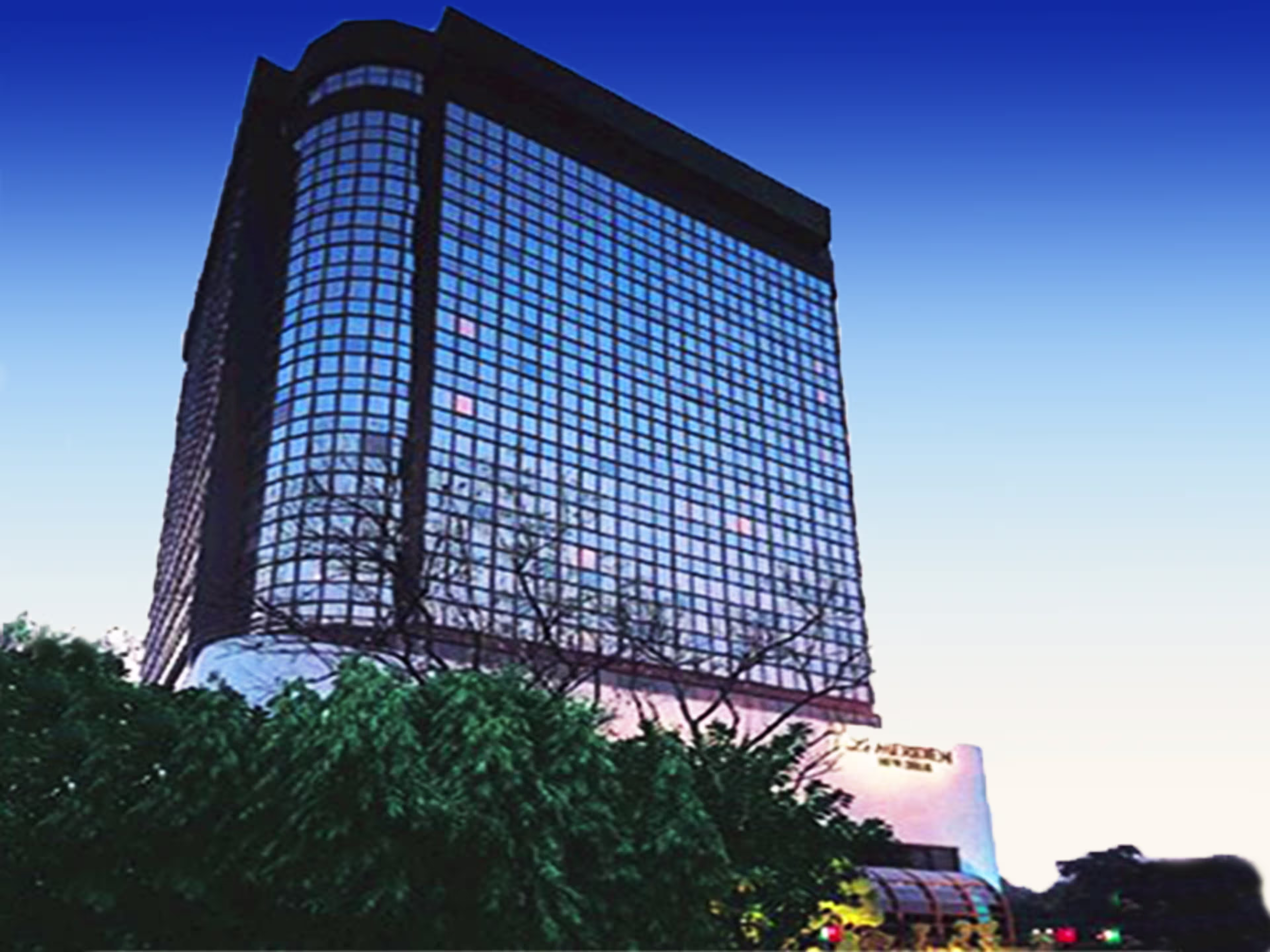 Meridien Commercial Tower
