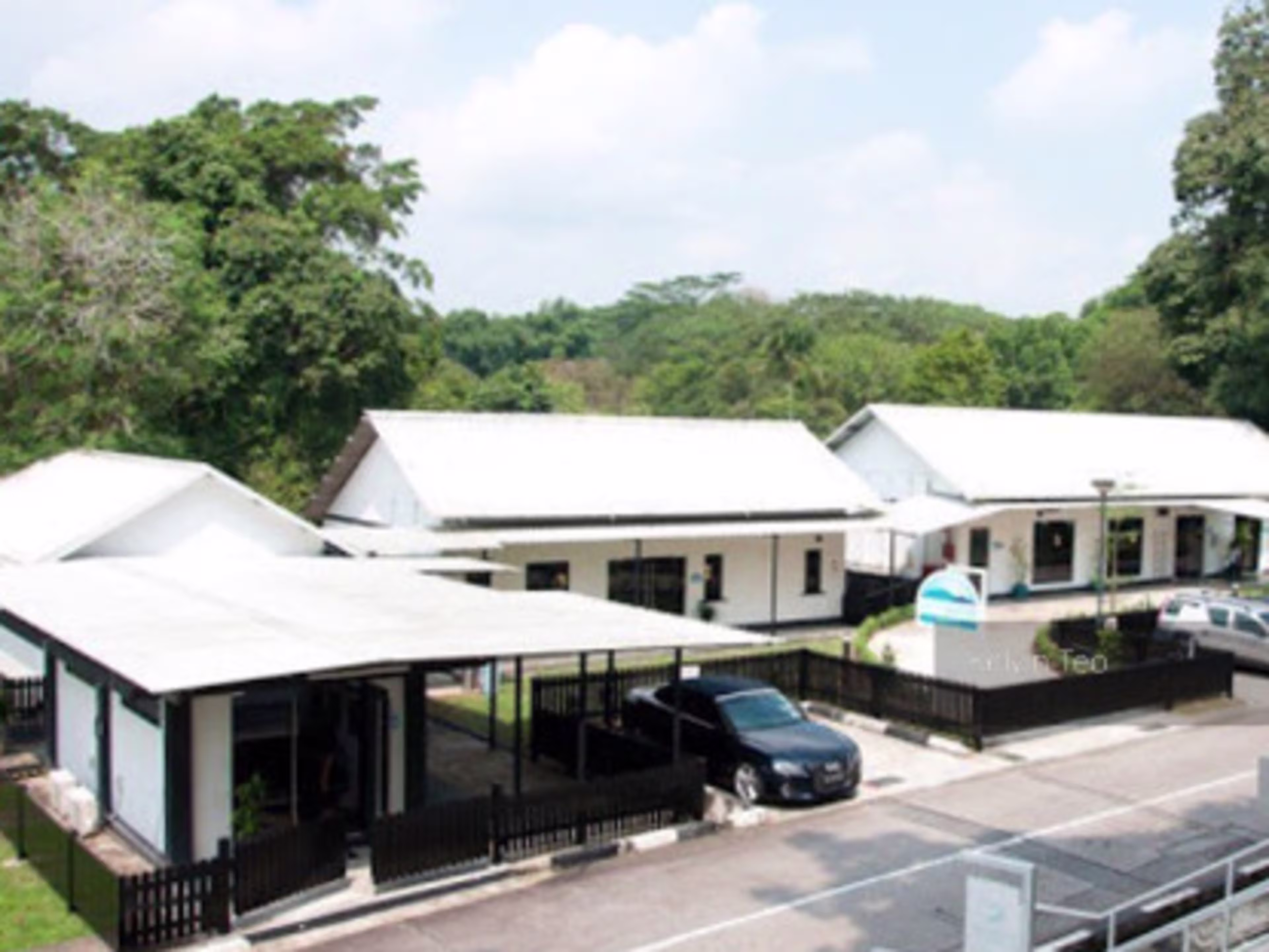 Phoenix Park - 314 Tanglin Road