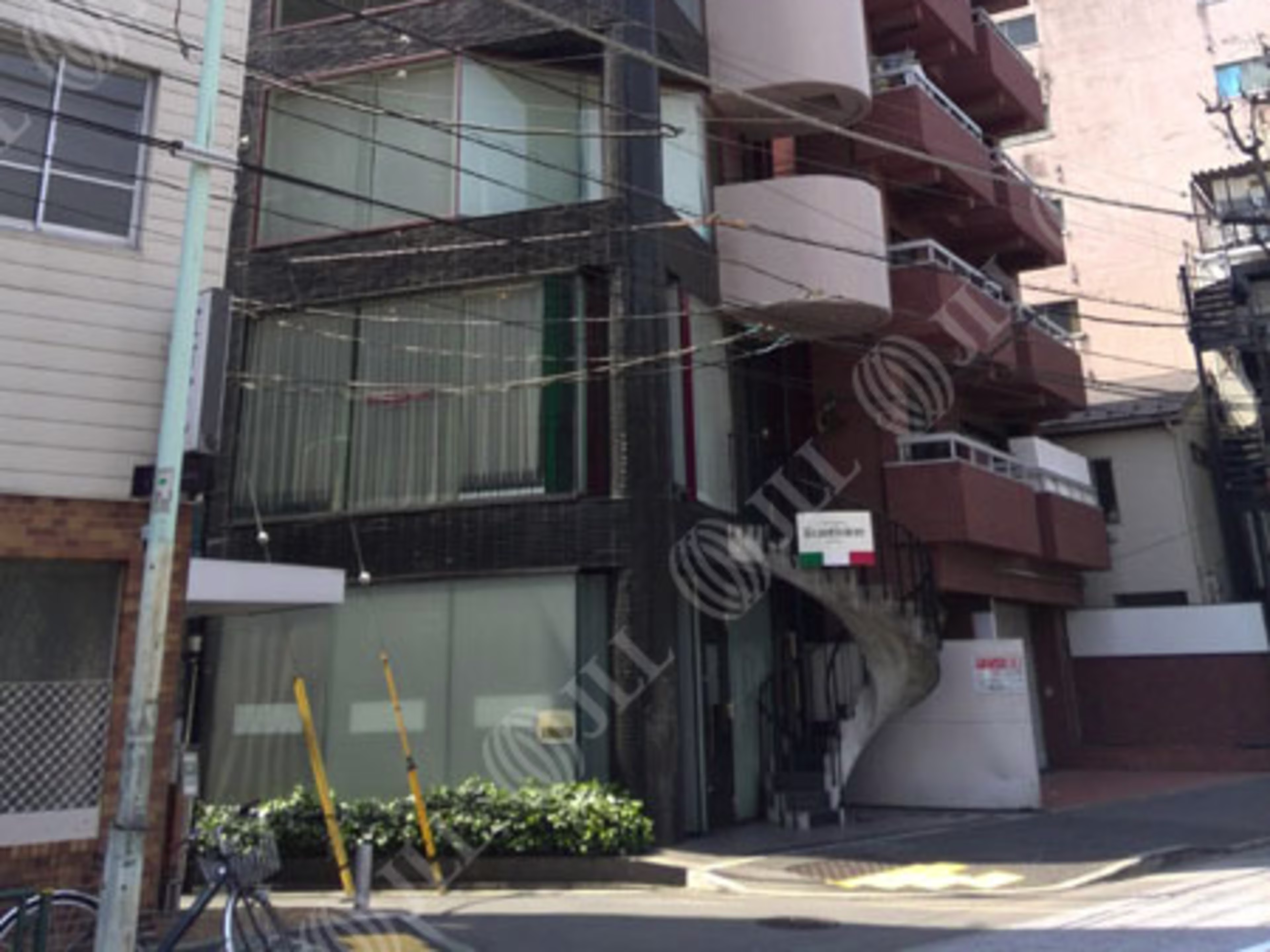 西麻布来山ビル