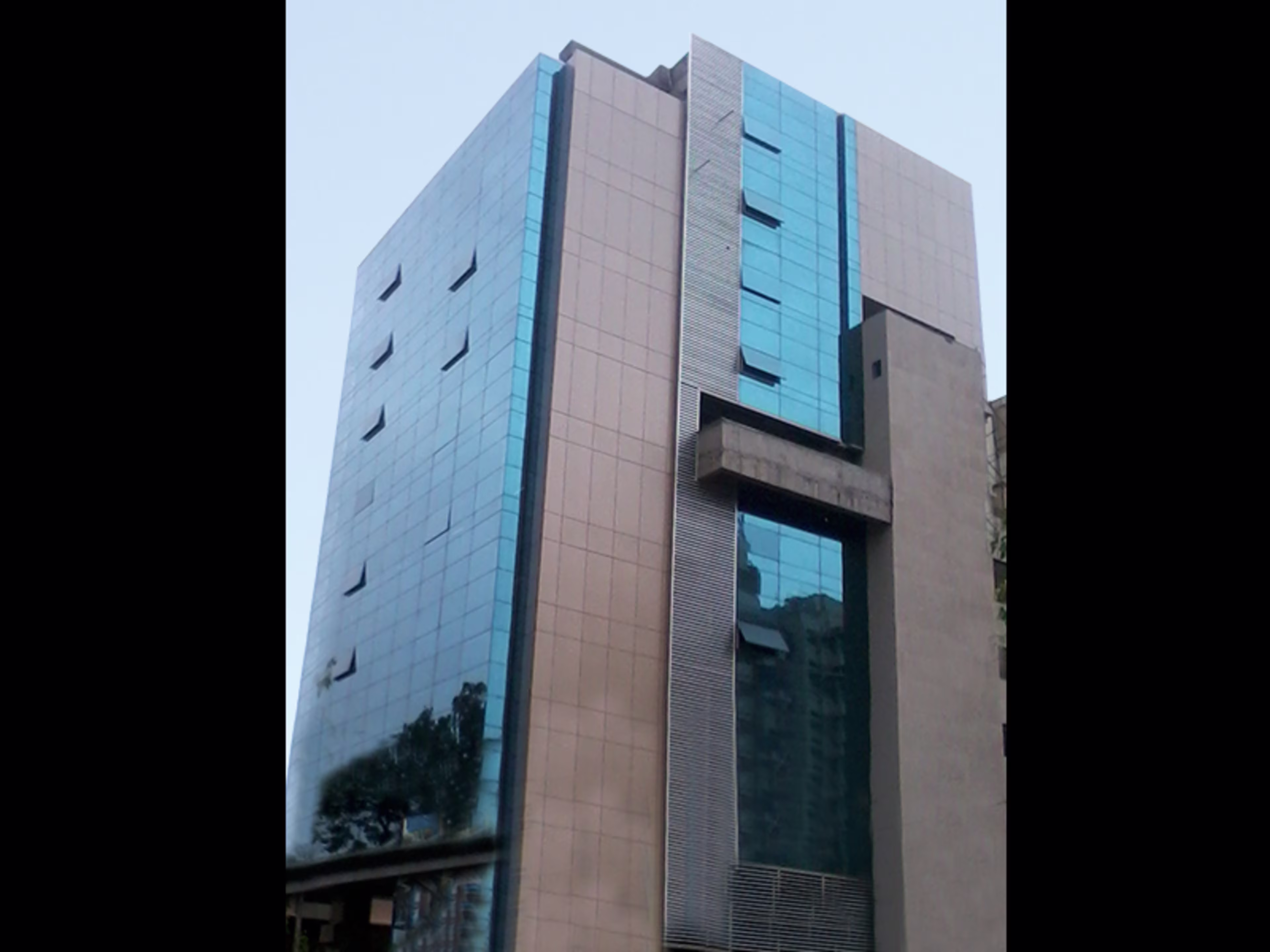 Sunteck Grandeur