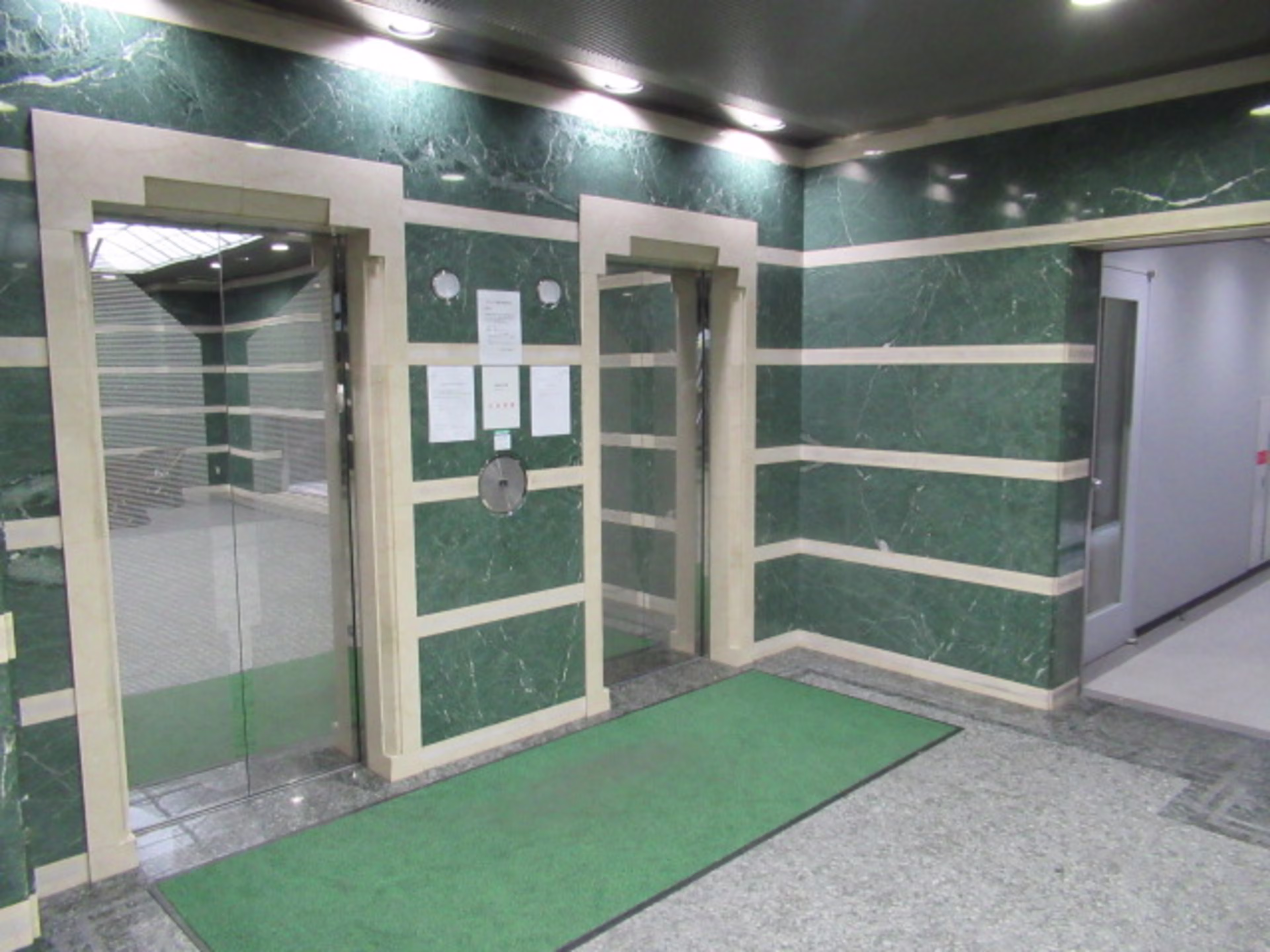 NLC心斎橋アースビル
