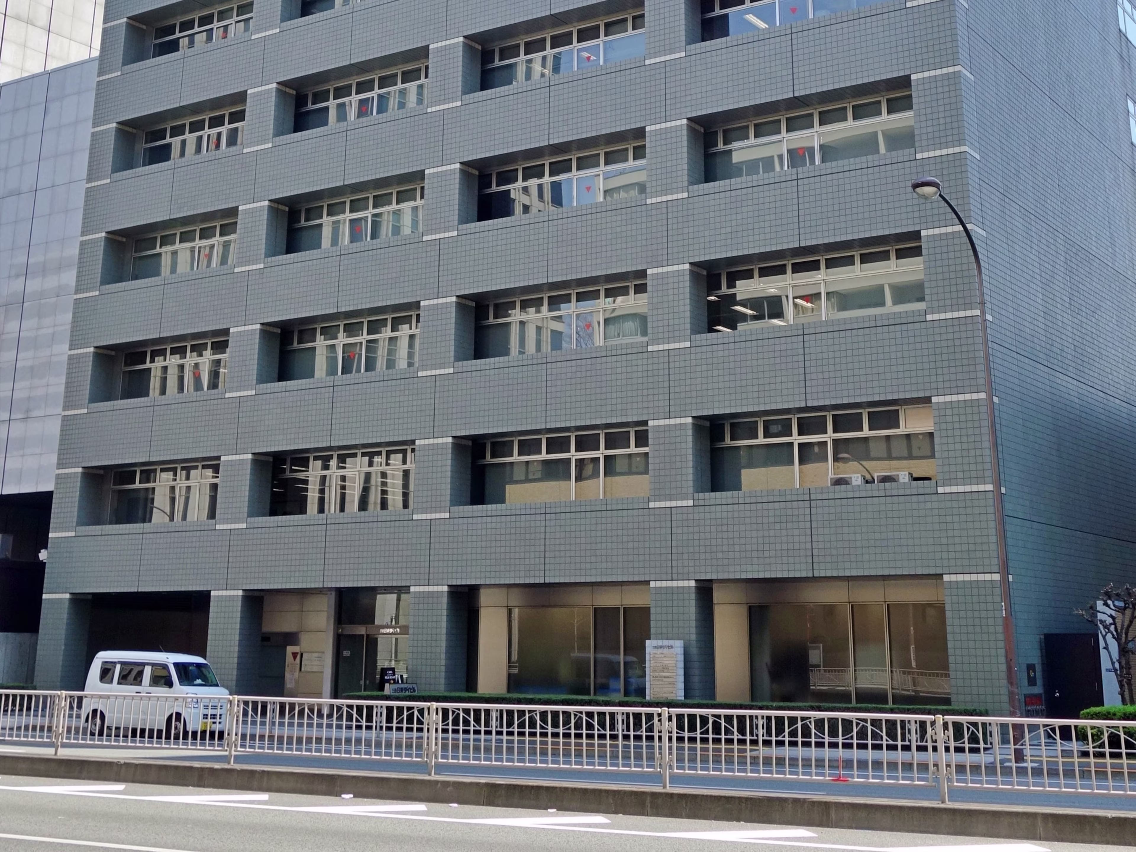 三田日東ダイビル
