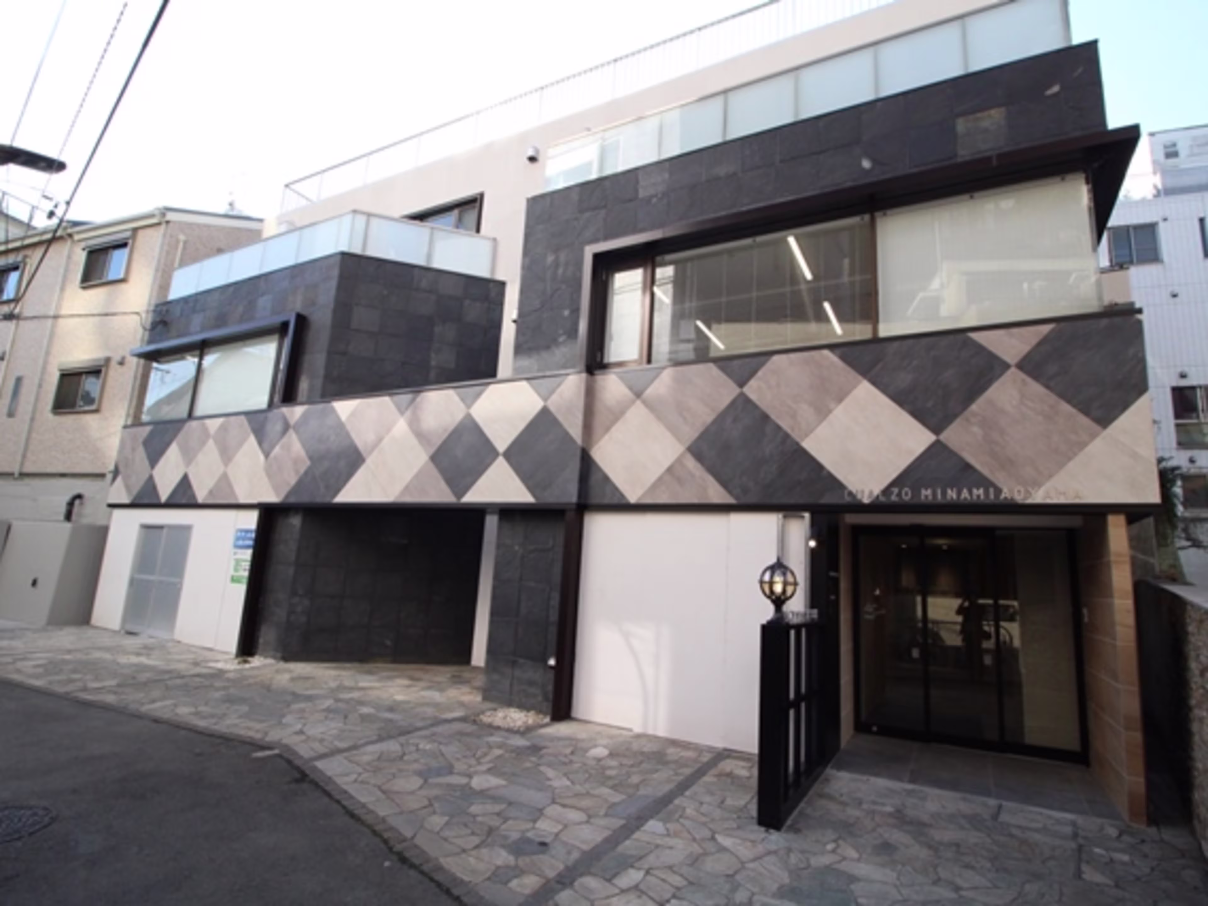 クアルソ南青山ビル