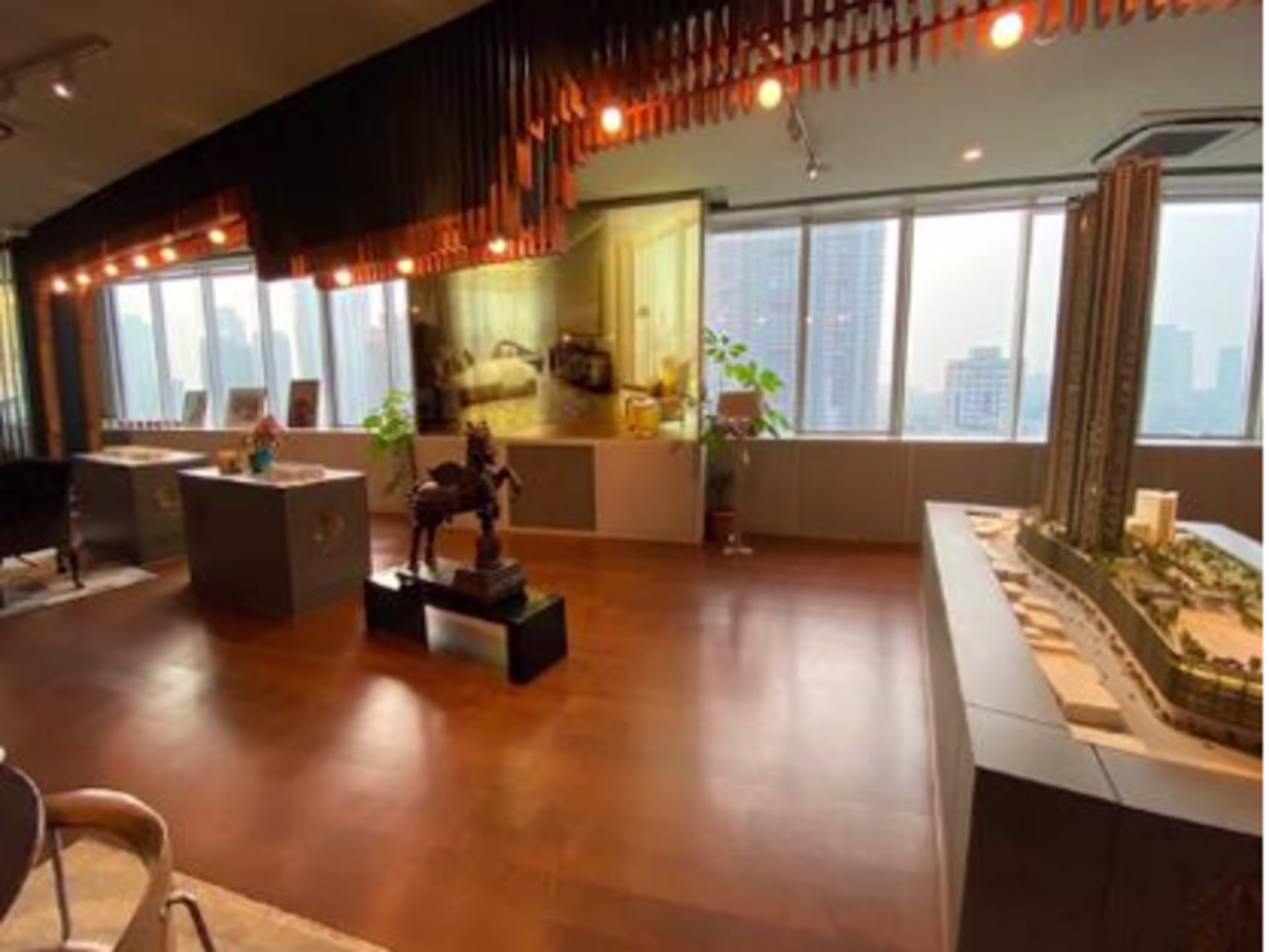 Peninsula Corporate Park - Piramal Towers