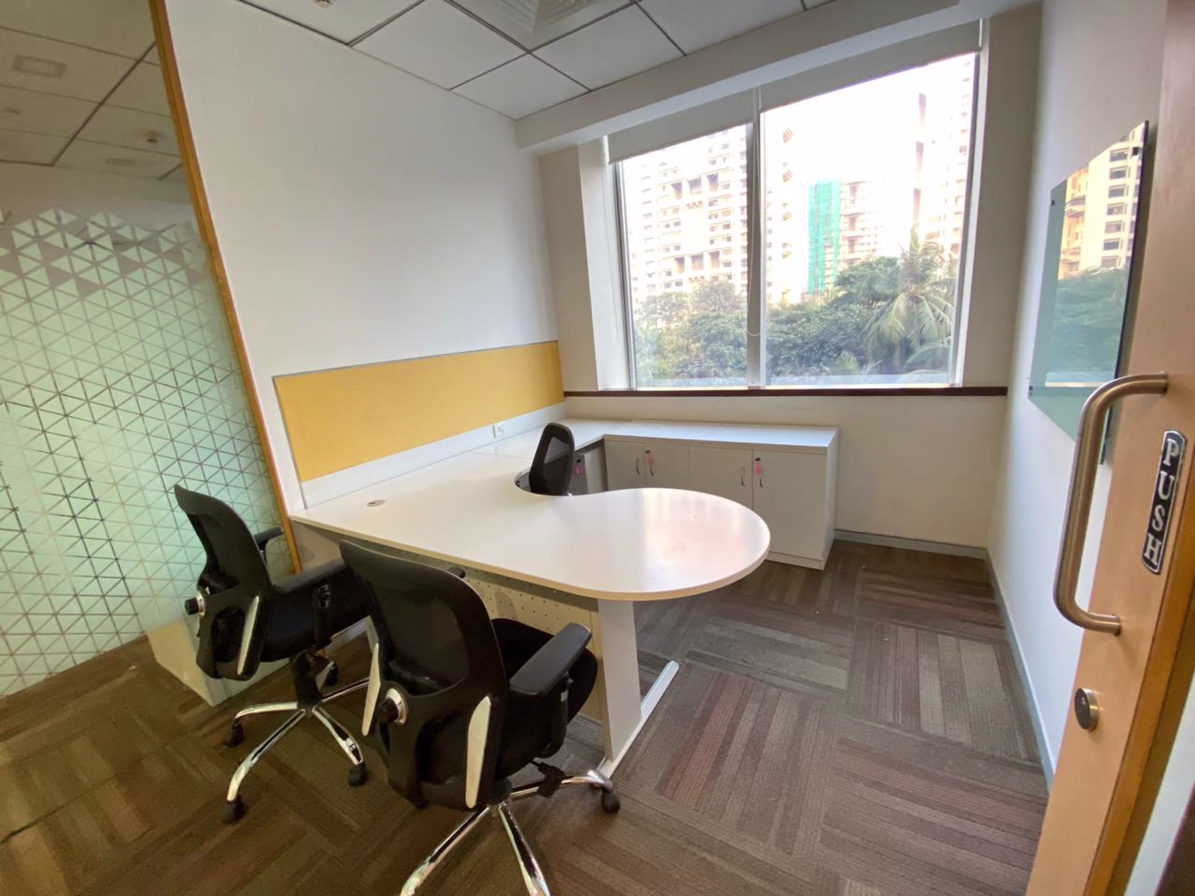 Peninsula Corporate Park - Piramal Towers