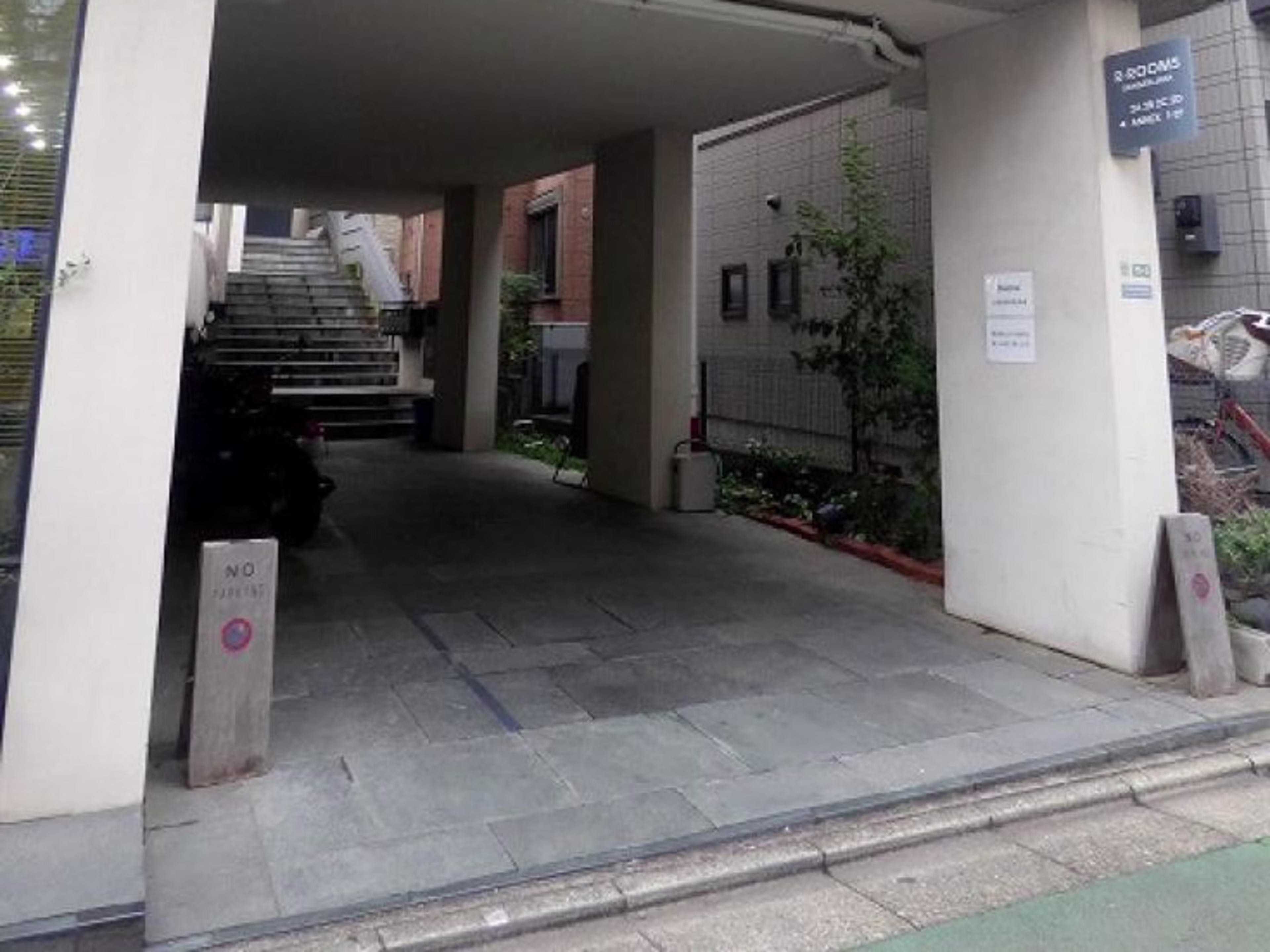 R-rooms三軒茶屋ビル