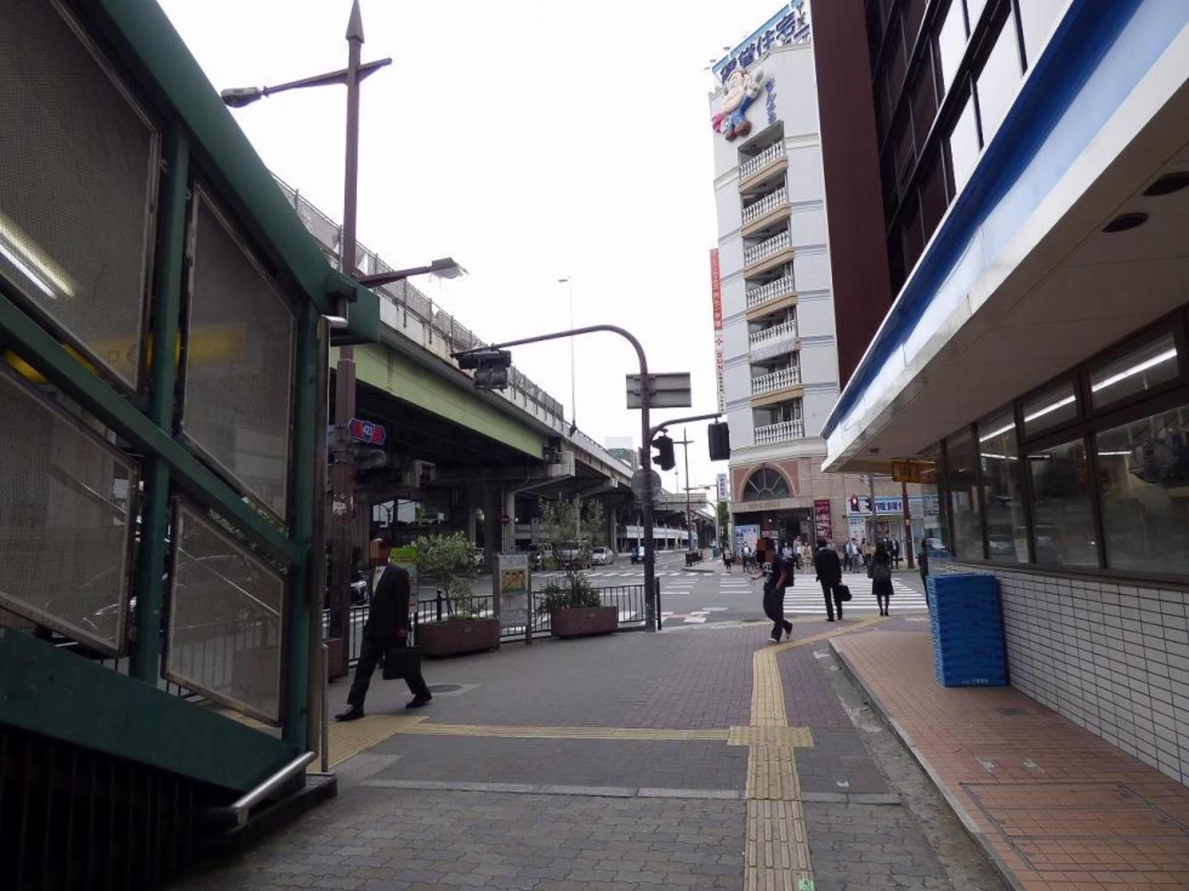 内田江坂駅前ビル