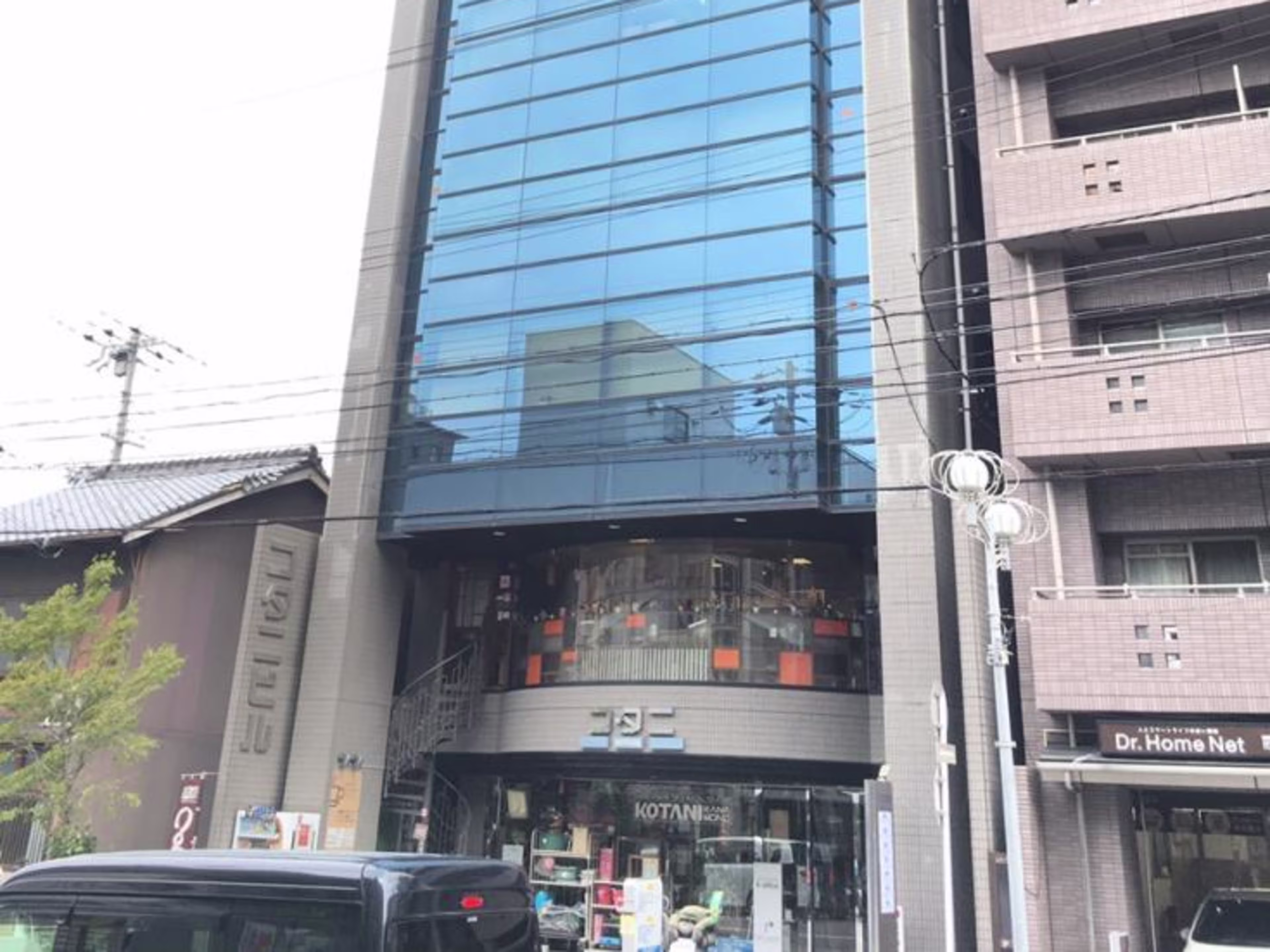 コタニビル