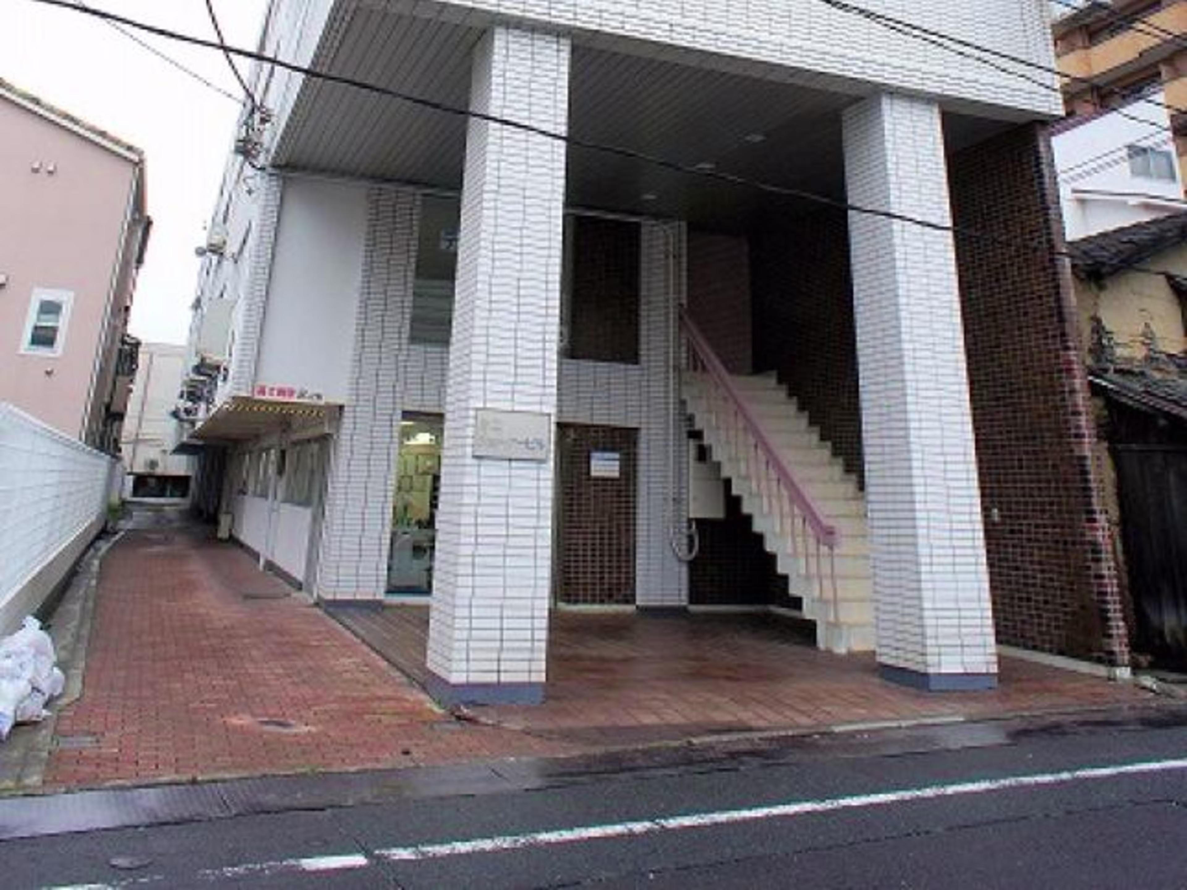 第二ショーケービル