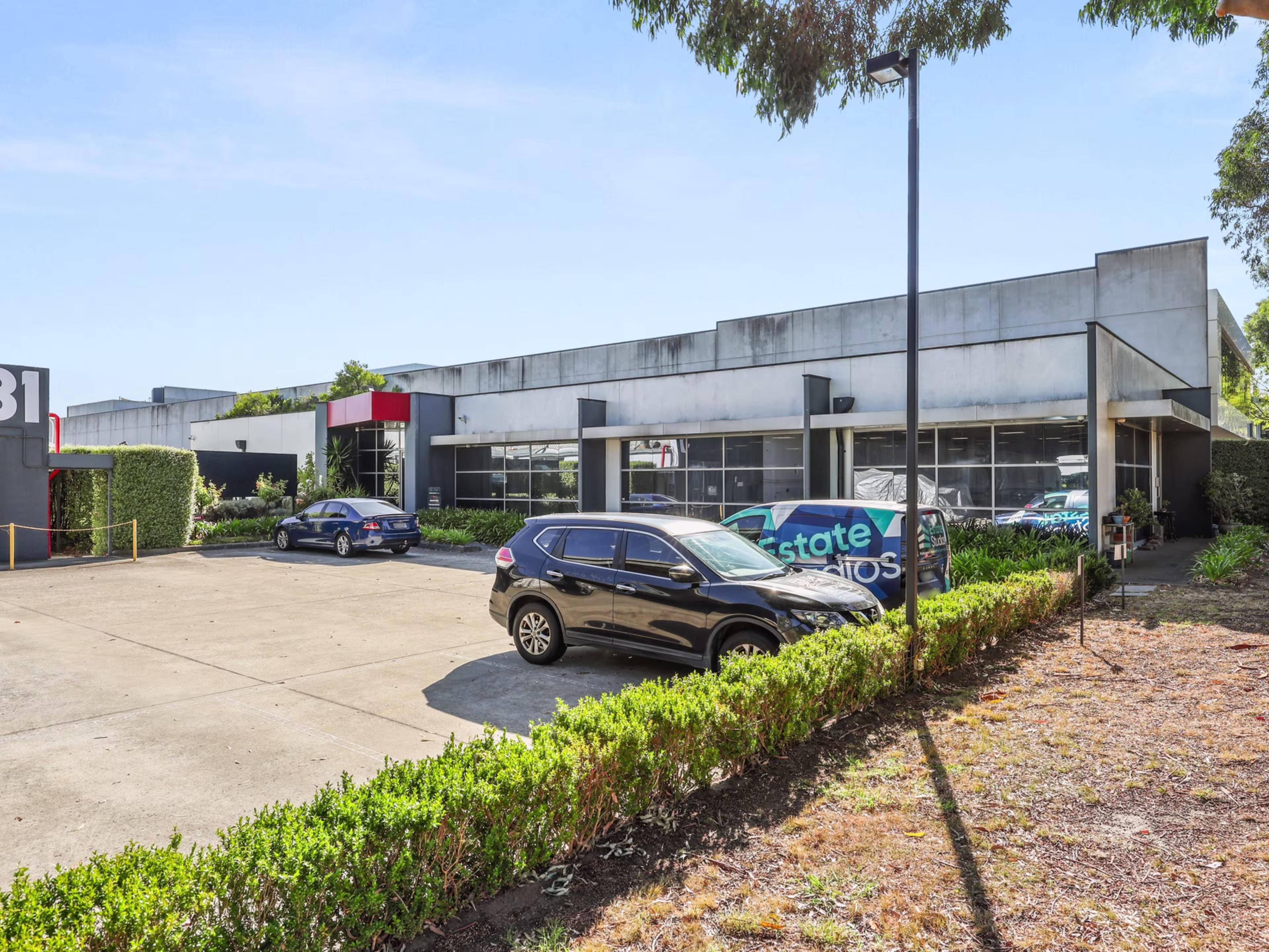 31 Dunlop Road