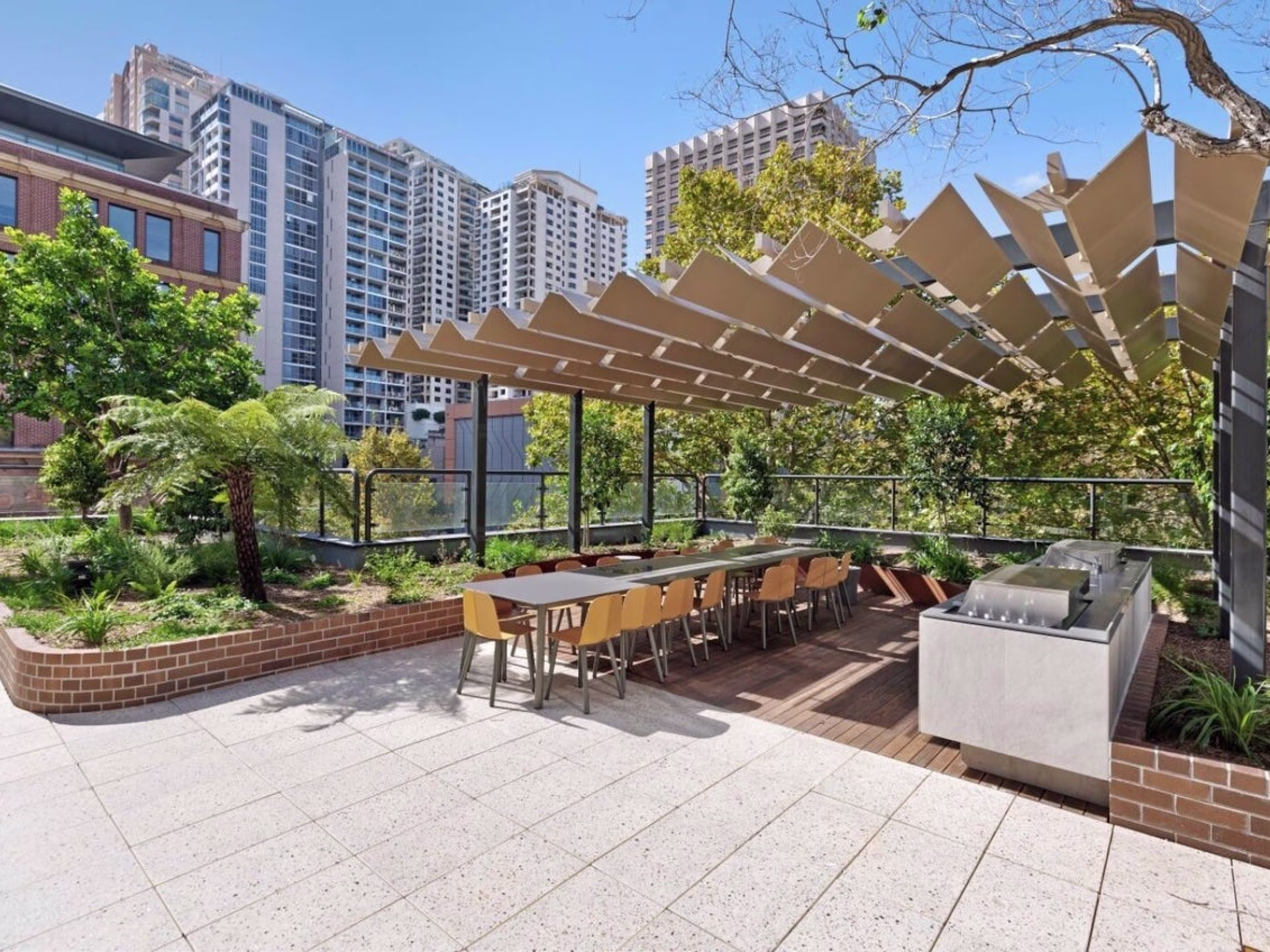 477 Pitt Street