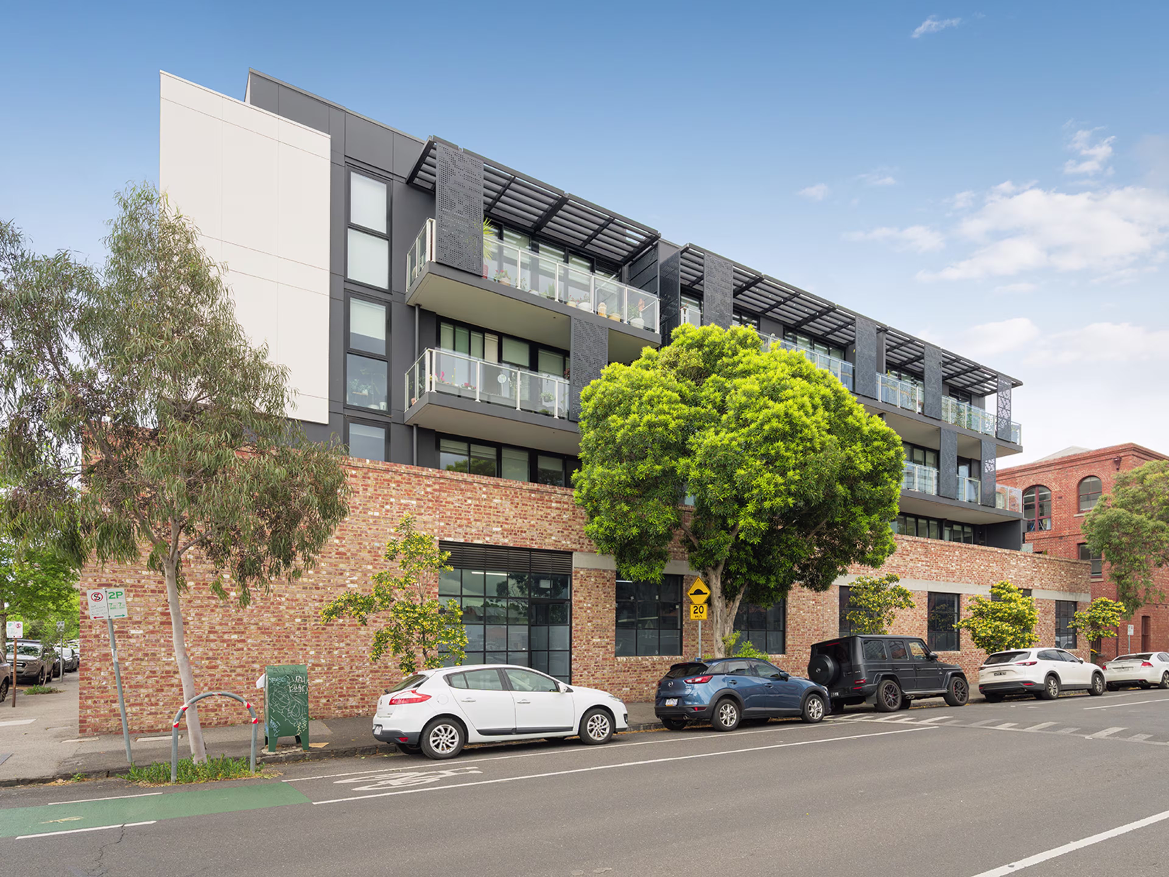 27 Mollison Street
