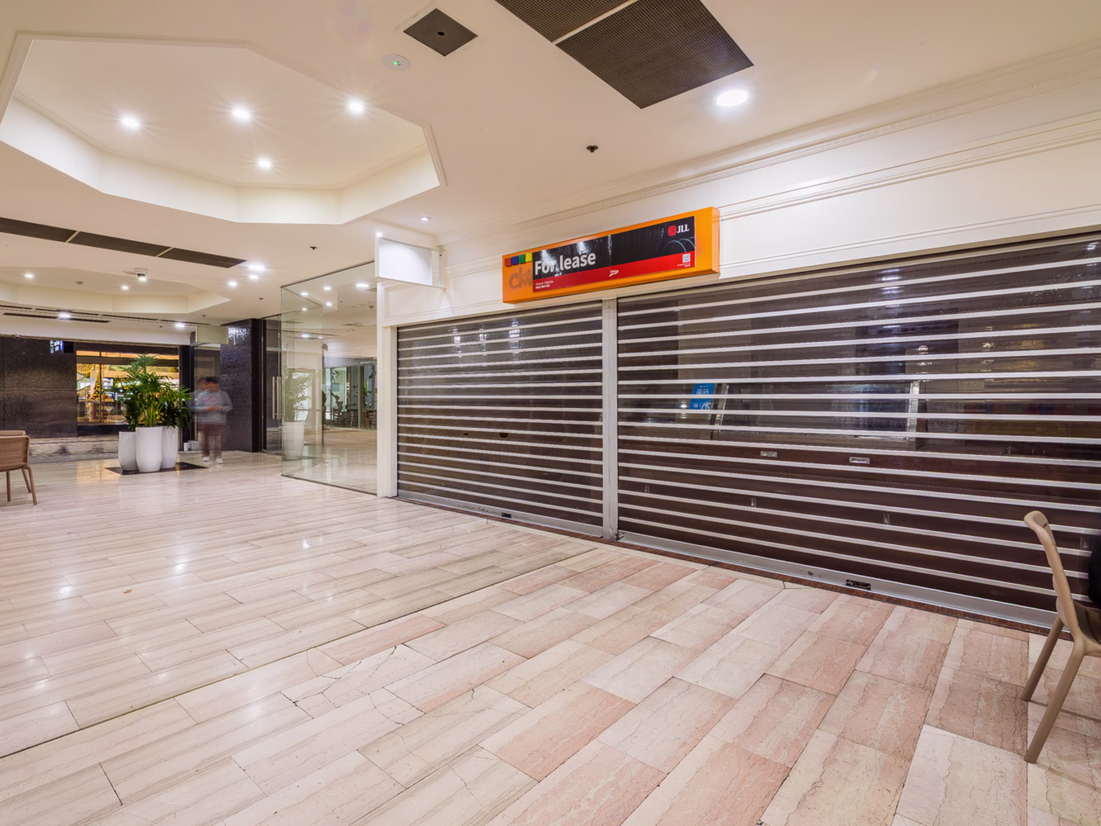 1 Charles Street Plaza
