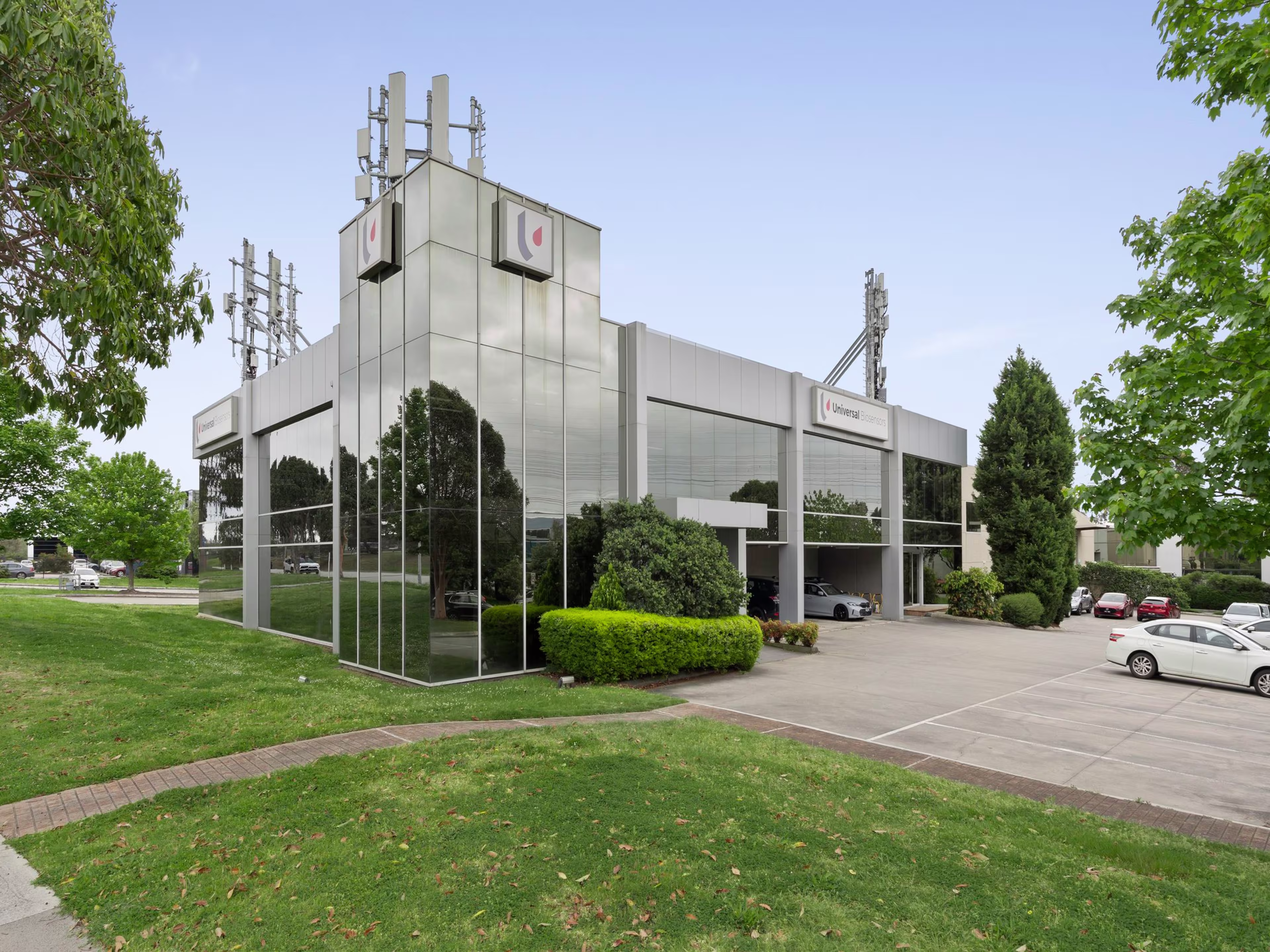 1 Corporate Avenue