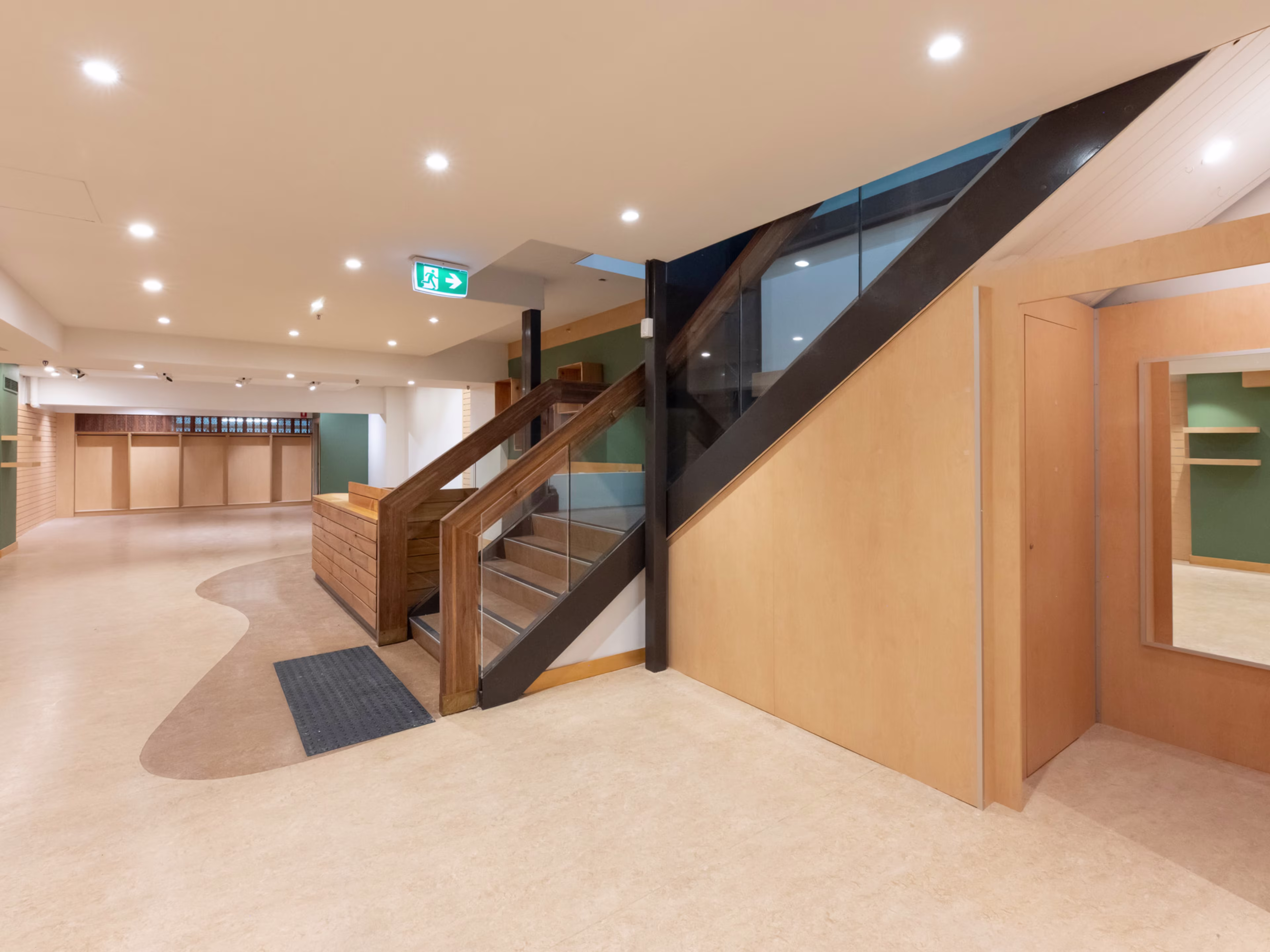 1 Charles Street Plaza