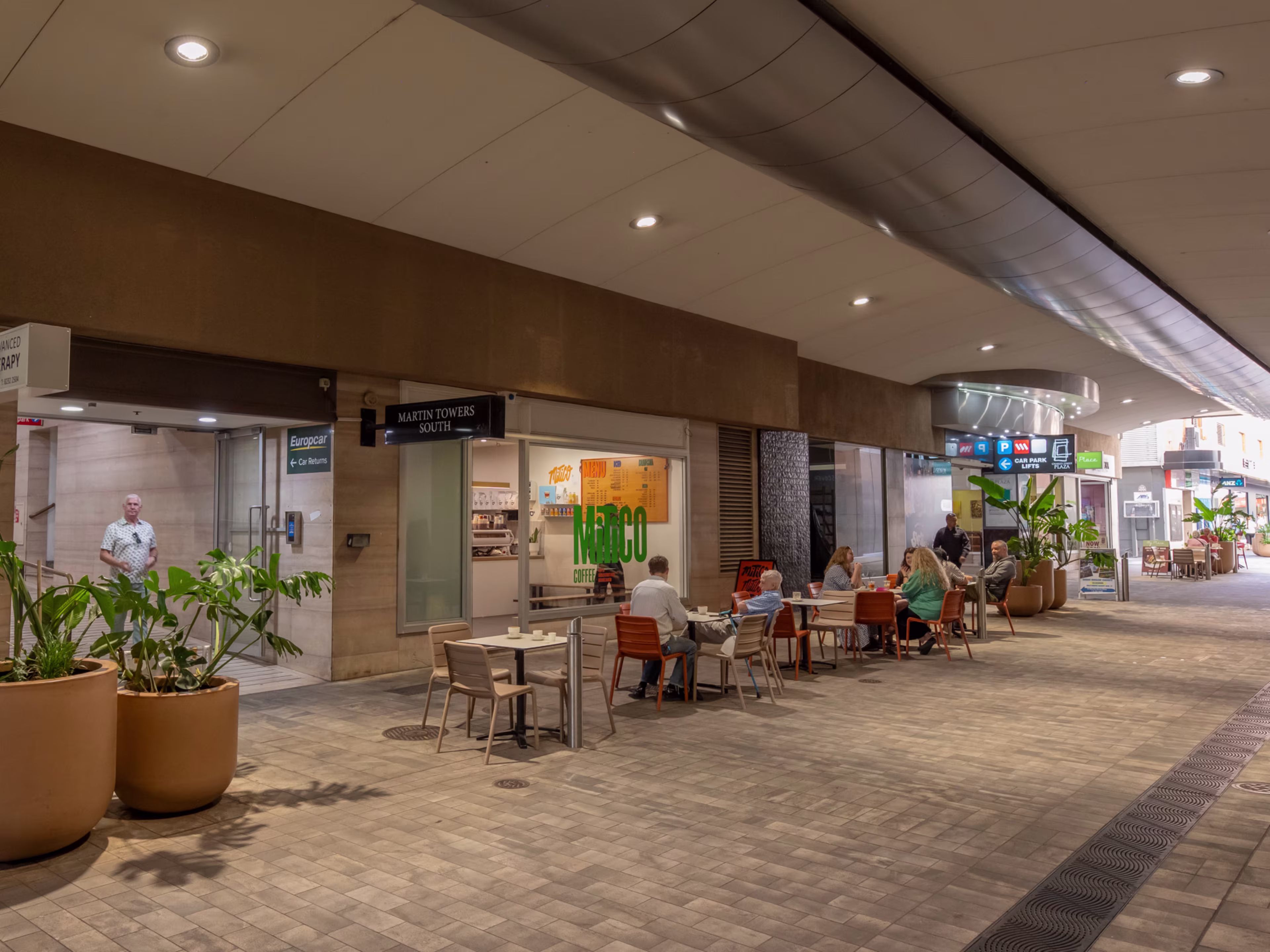 1 Charles Street Plaza