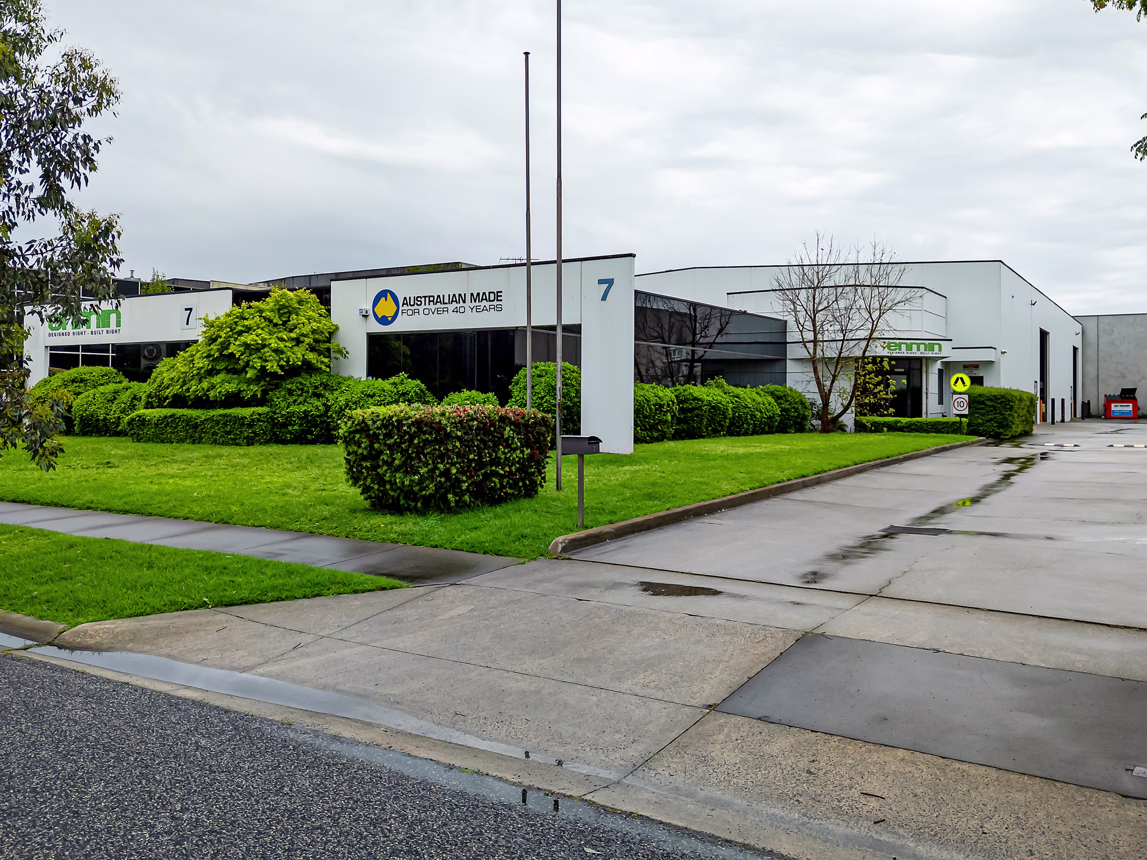 5 - 7 Endeavour Way