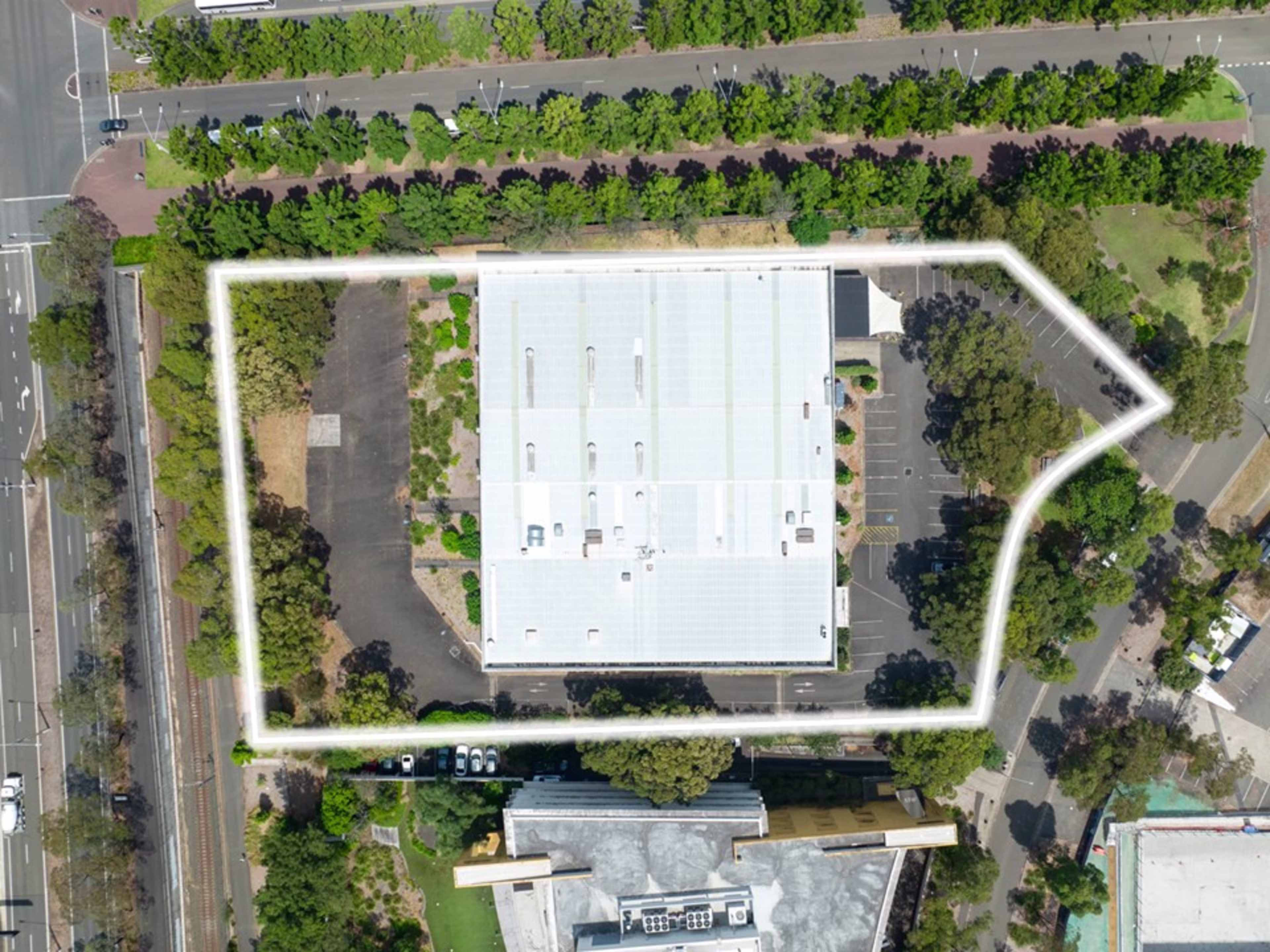 8 Figtree Drive