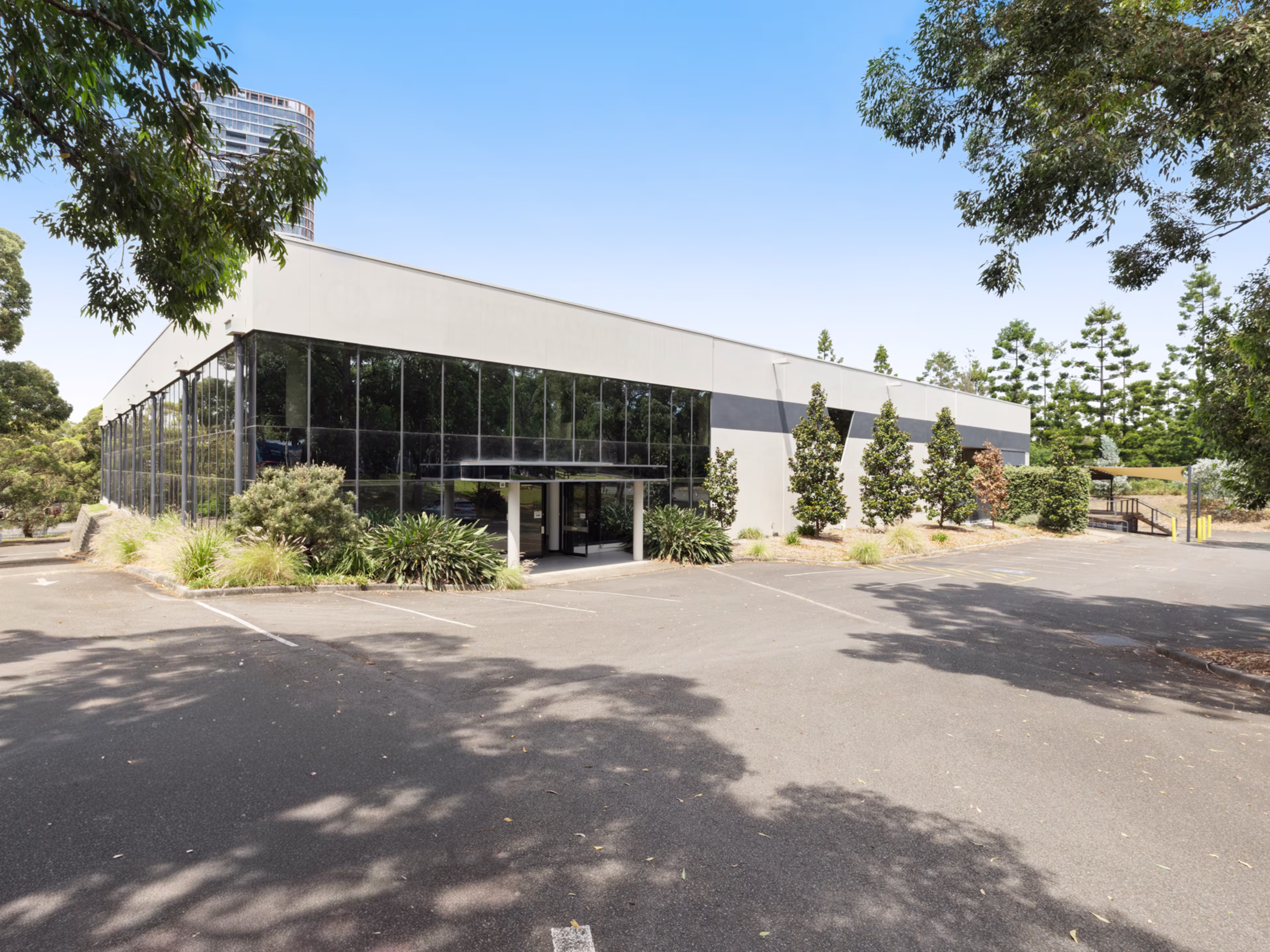 8 Figtree Drive