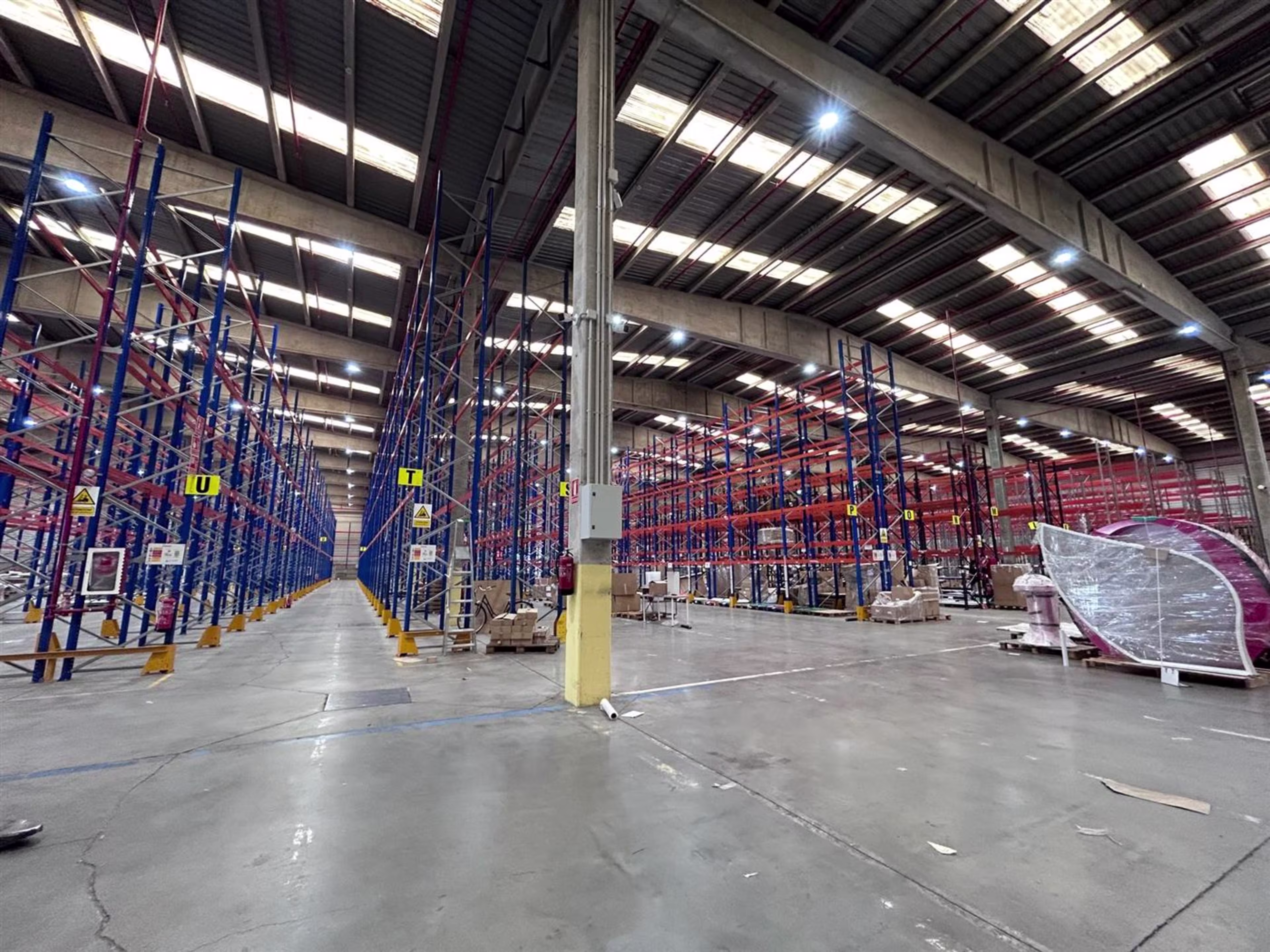 M0589 NAVE LOGISTICA COSLADA ALQUILER