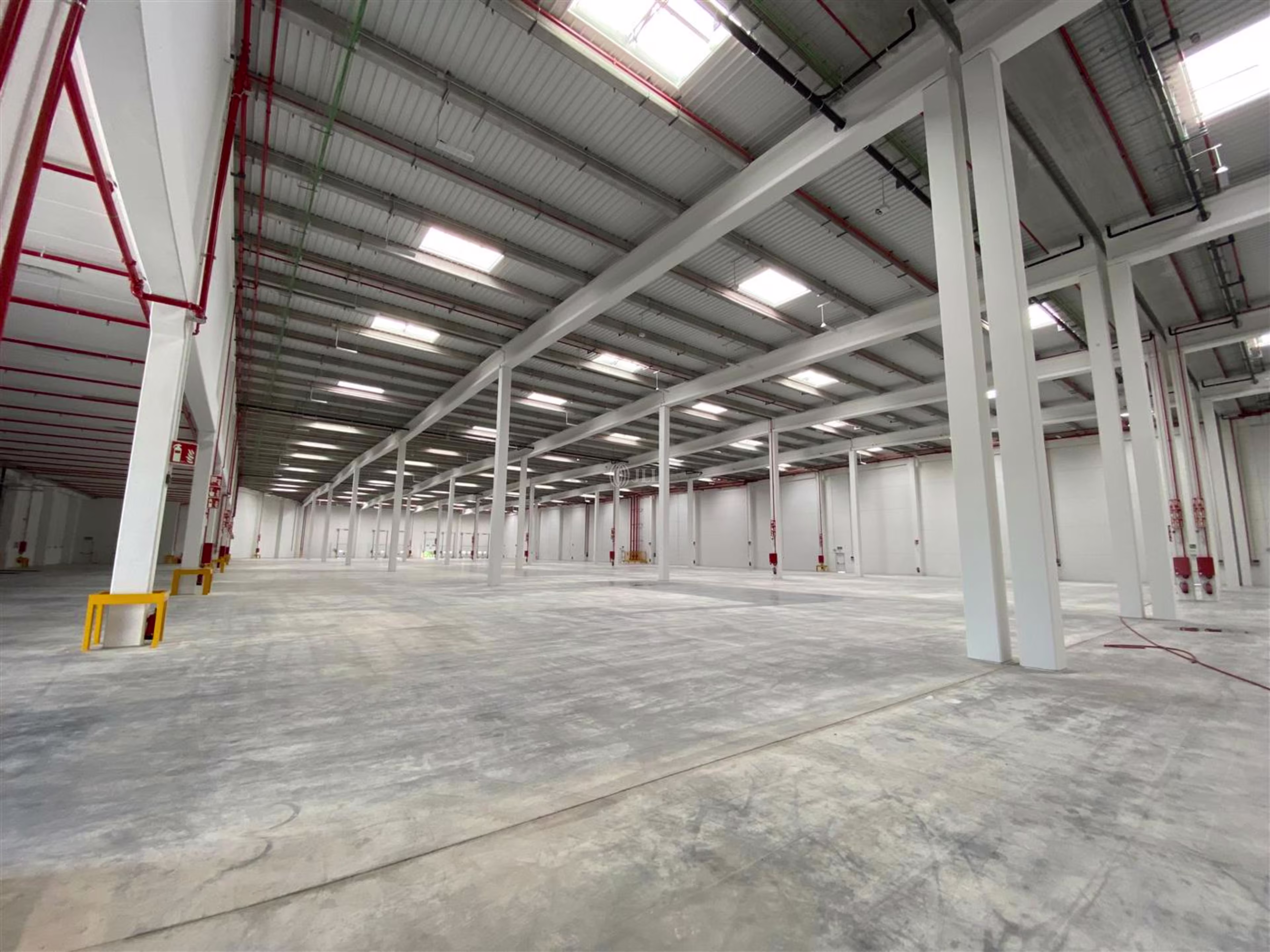 B0686 NAVE LOGISTICA GELIDA ALQUILER