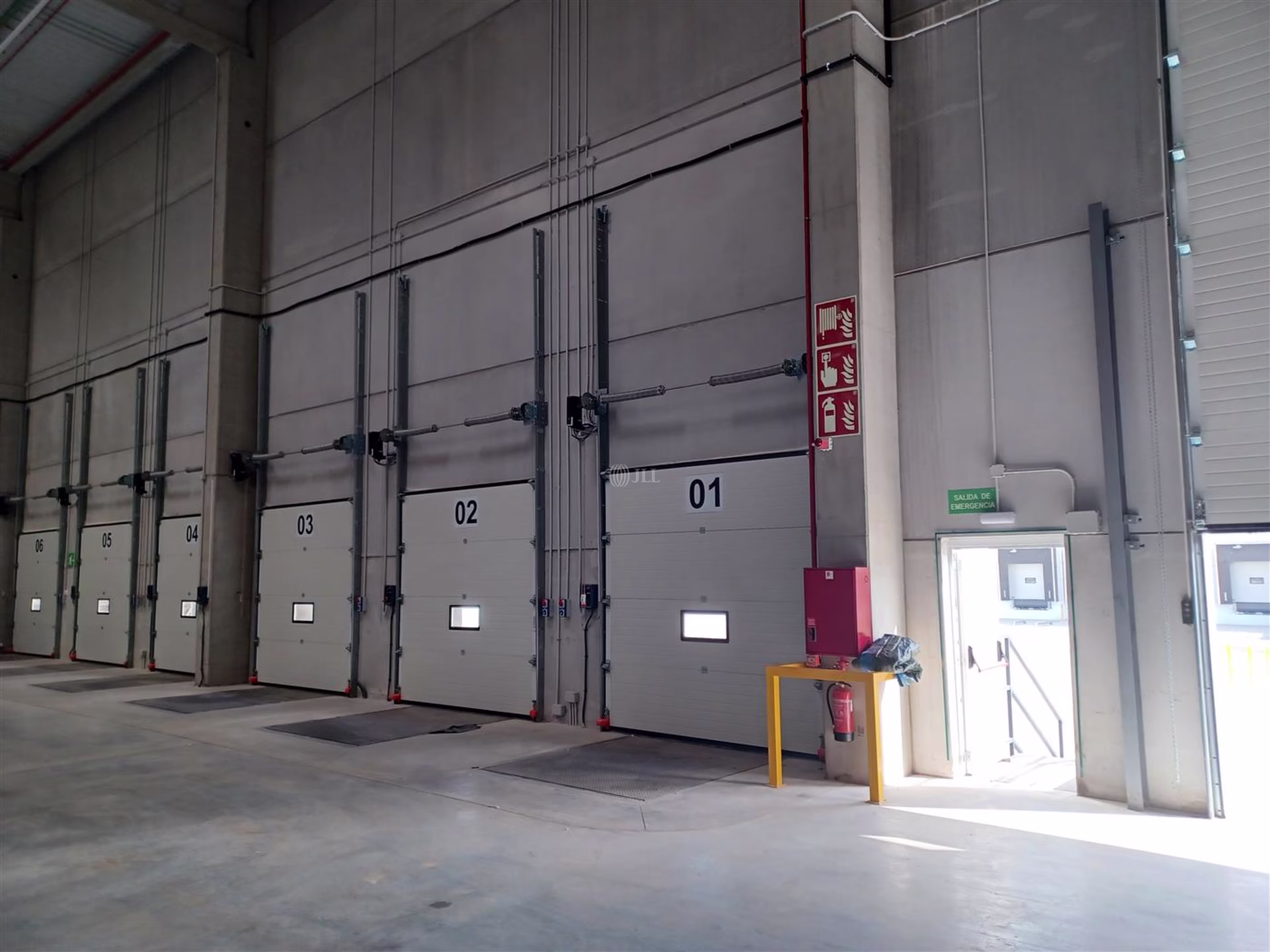 B0609 NAVES LOGISTICAS Y CROSS DOCKING PI SANTA TERESA MALAGA ALQUILER