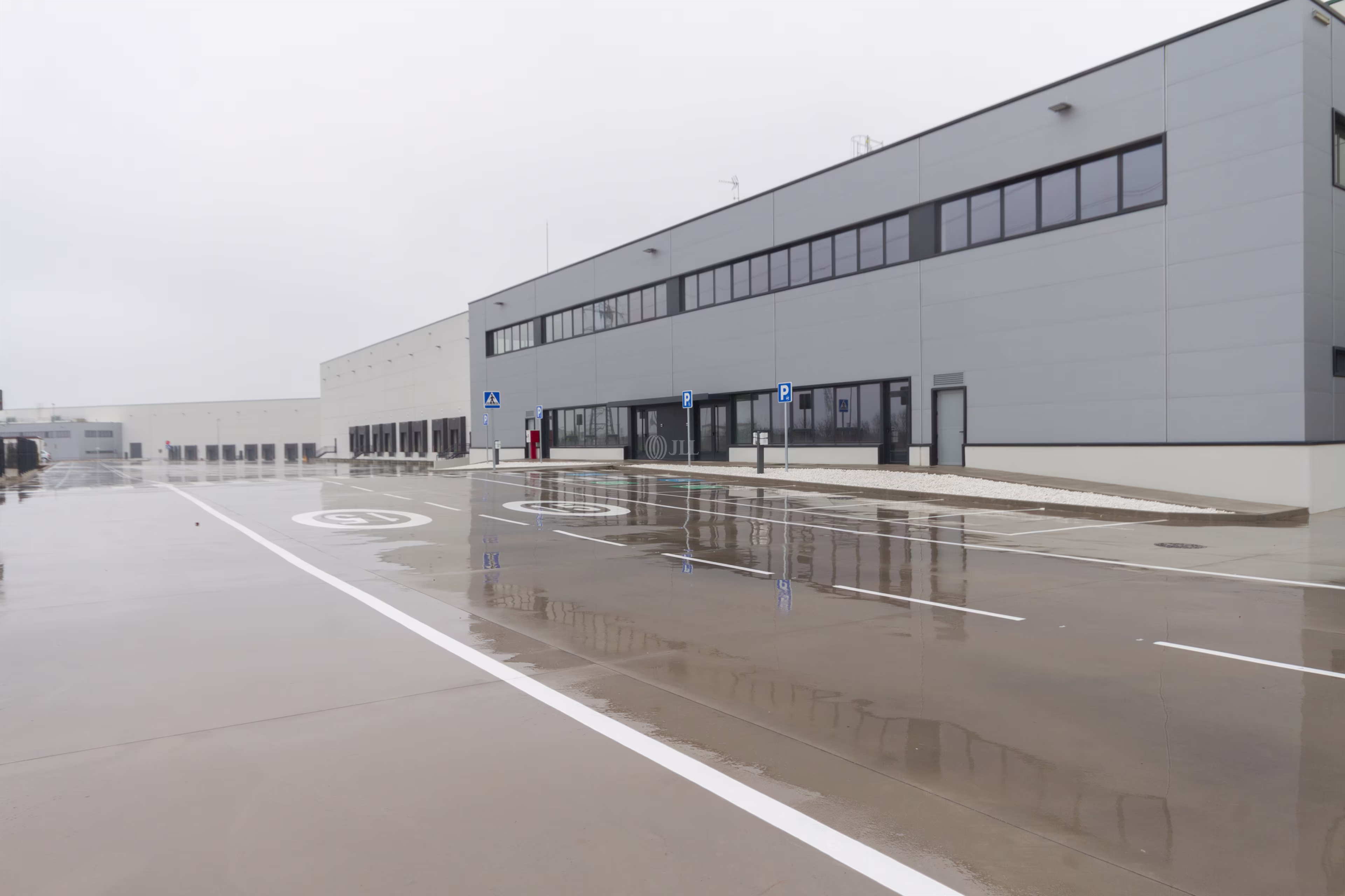 M0367 PLATAFORMA LOGISTICA PI MATEU CROMO ALQUILER