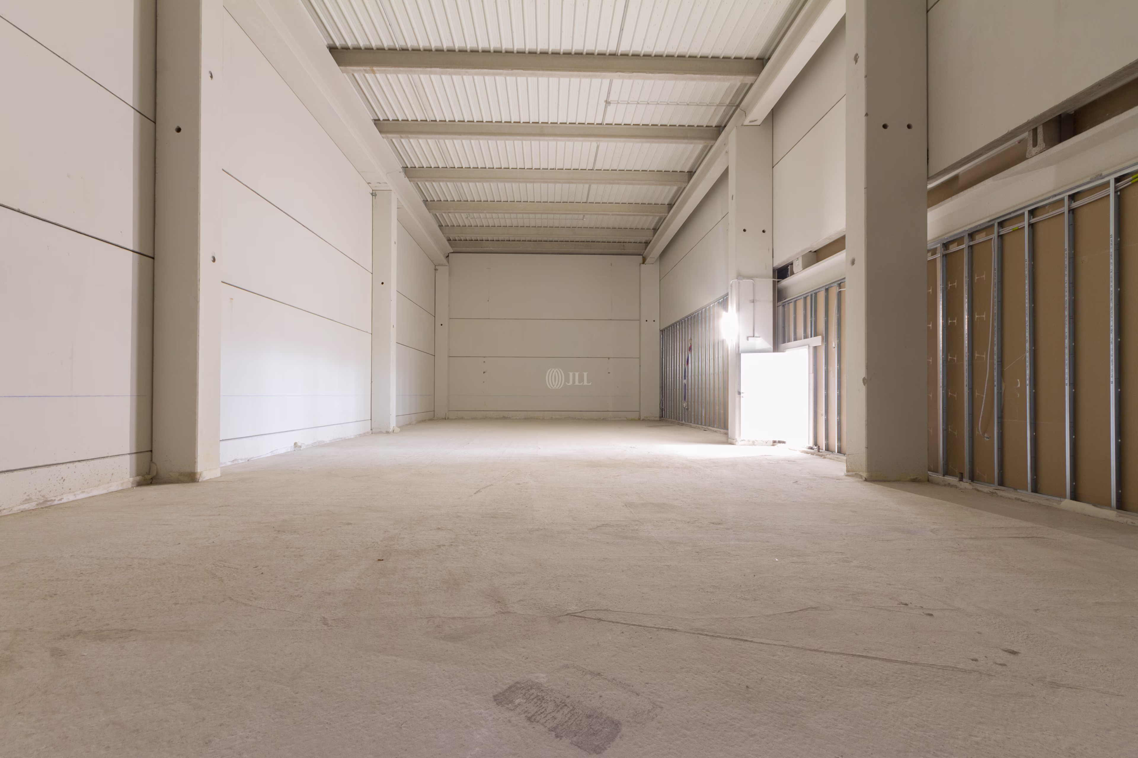M0367 PLATAFORMA LOGISTICA PI MATEU CROMO ALQUILER