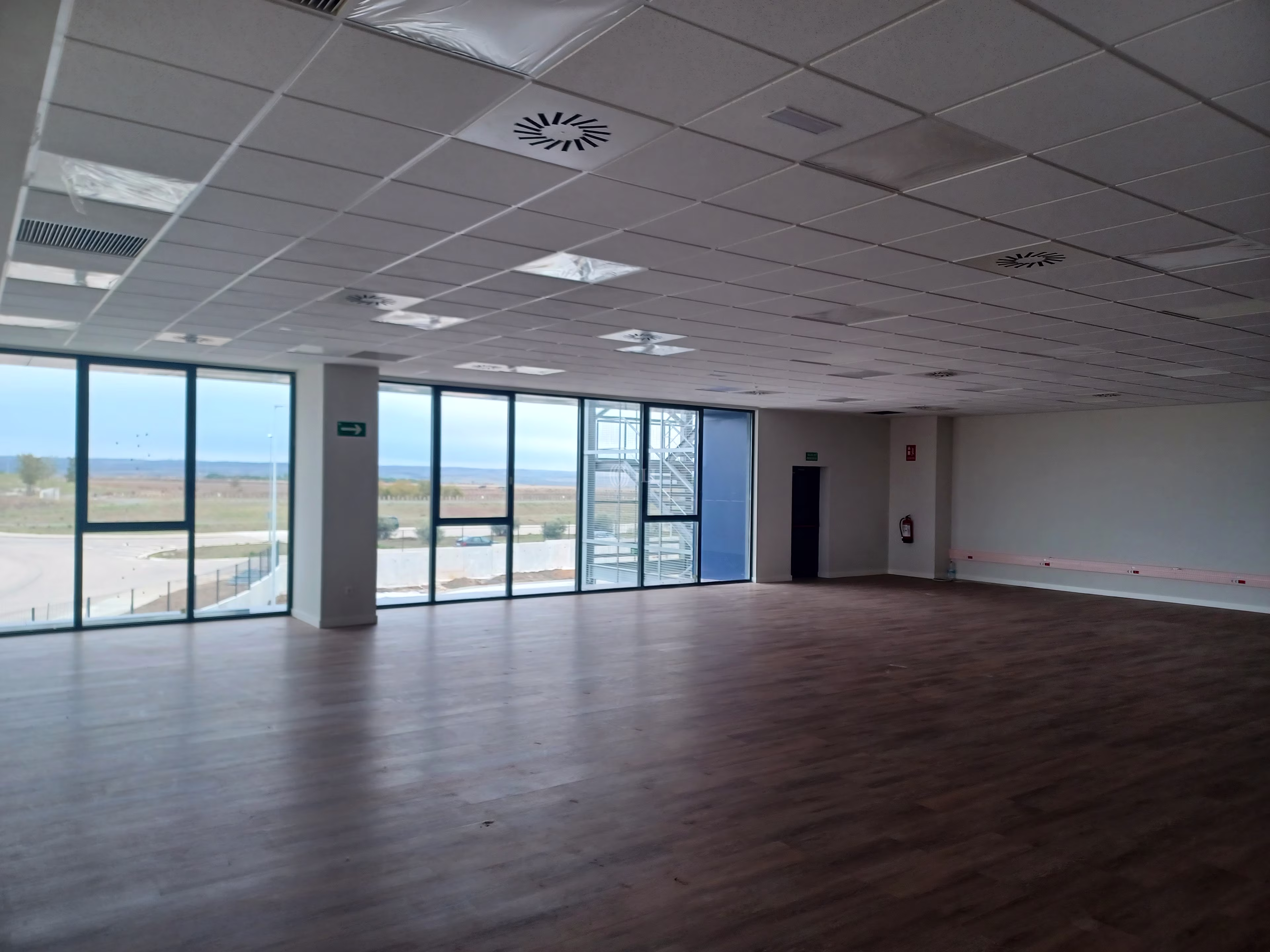 M0463 PLATAFORMAS LOGISTICAS ILLESCAS ALQUILER