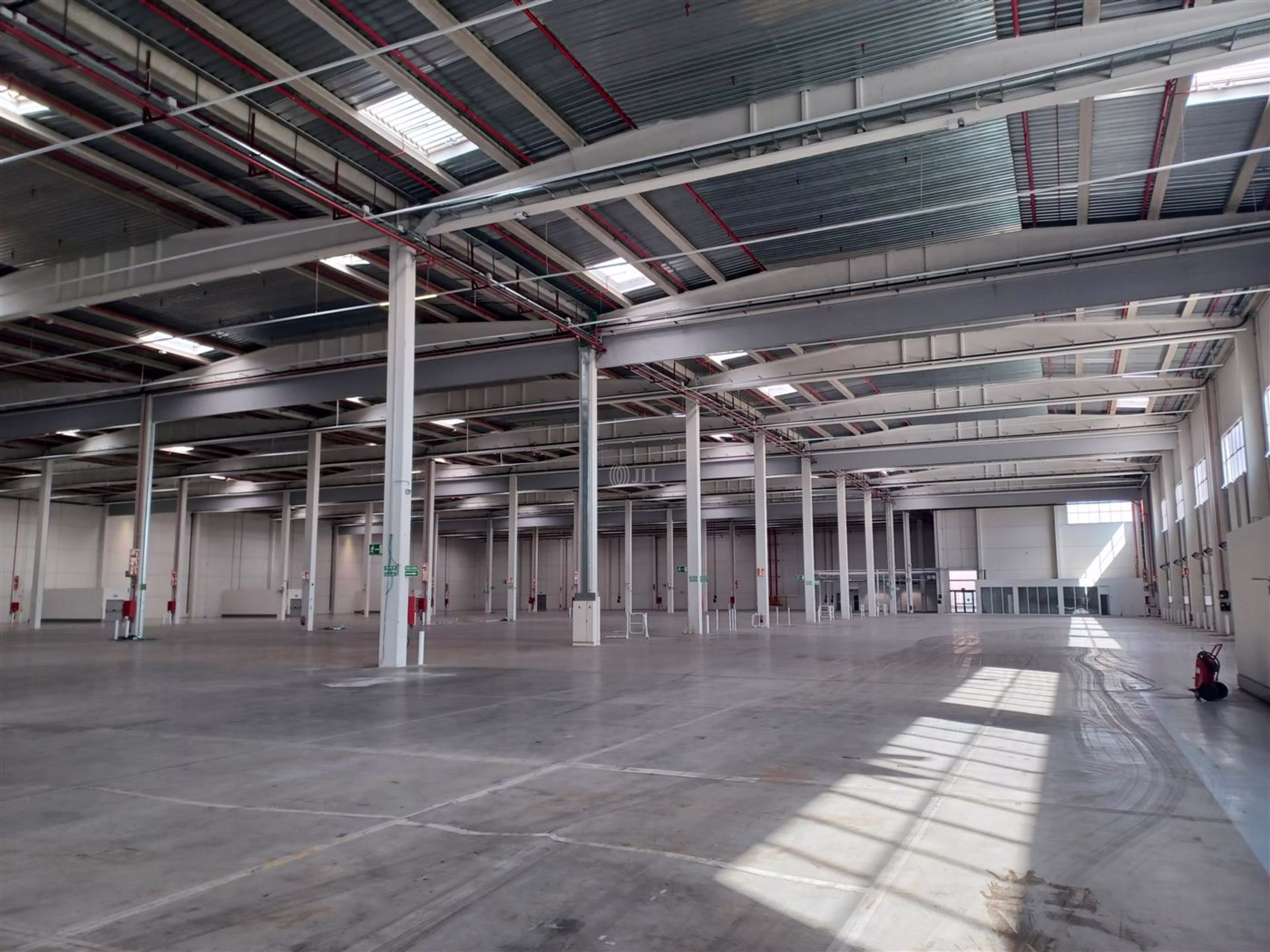 M0774 NAVE LOGISTICA PARLA ALQUILER