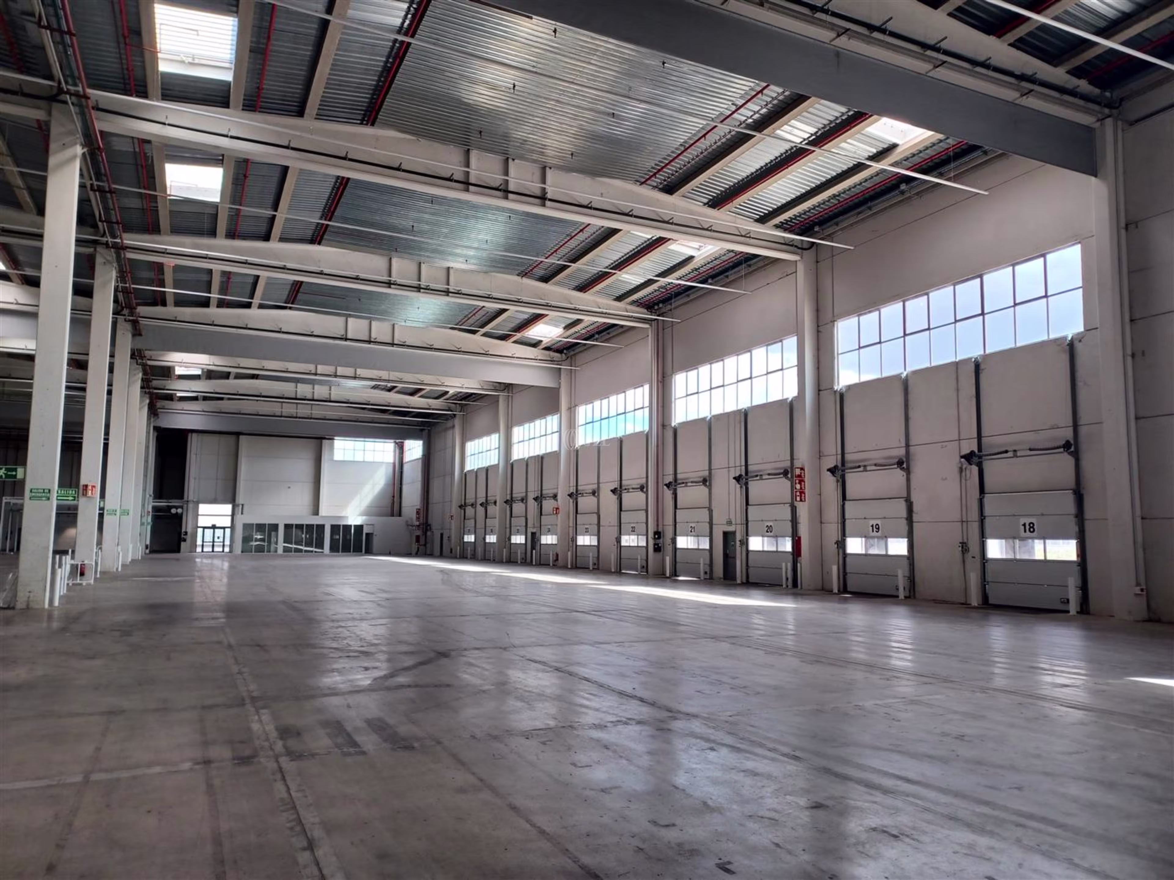 M0774 NAVE LOGISTICA PARLA ALQUILER