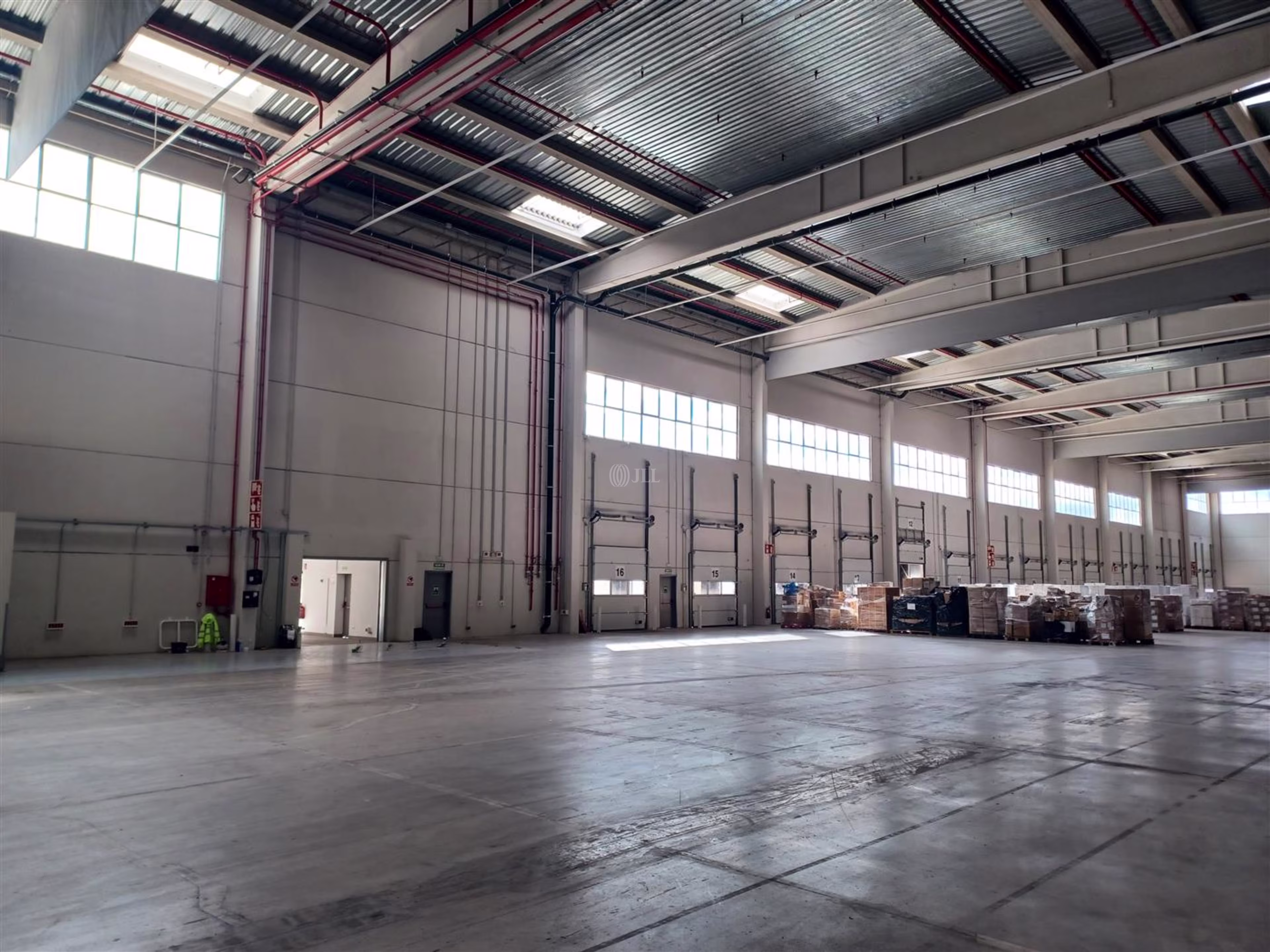 M0774 NAVE LOGISTICA PARLA ALQUILER