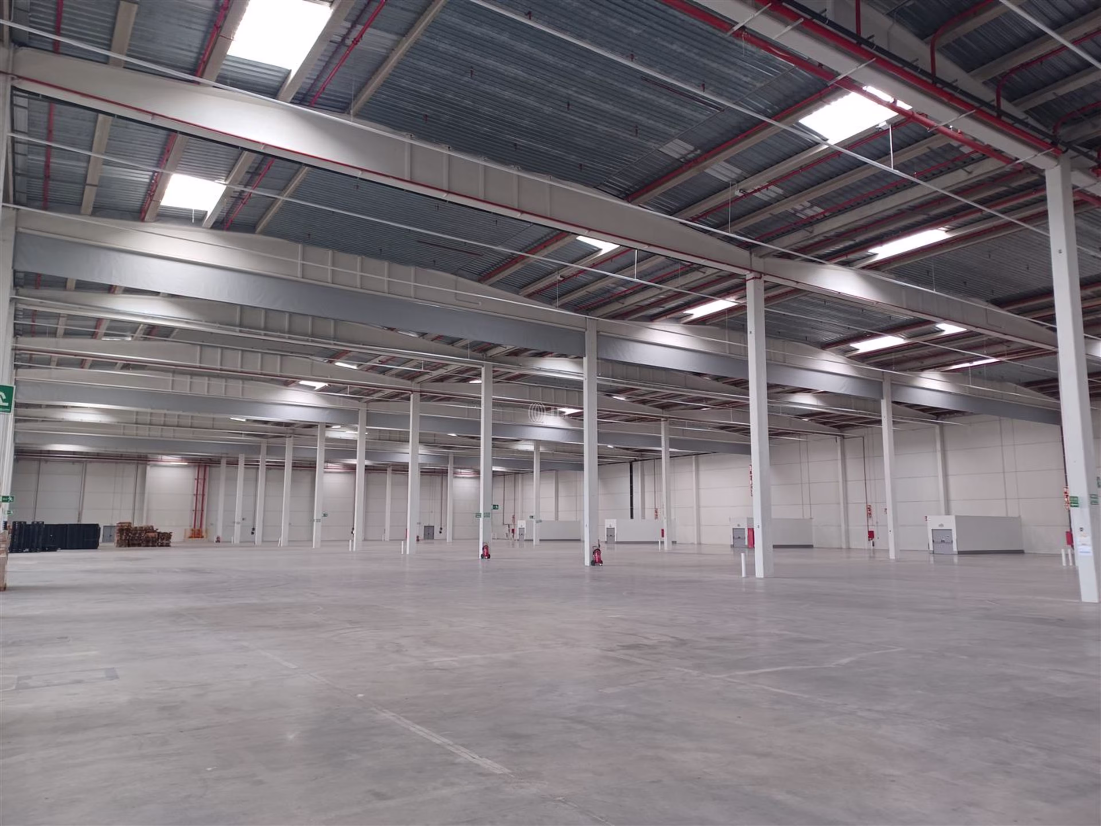 M0774 NAVE LOGISTICA PARLA ALQUILER