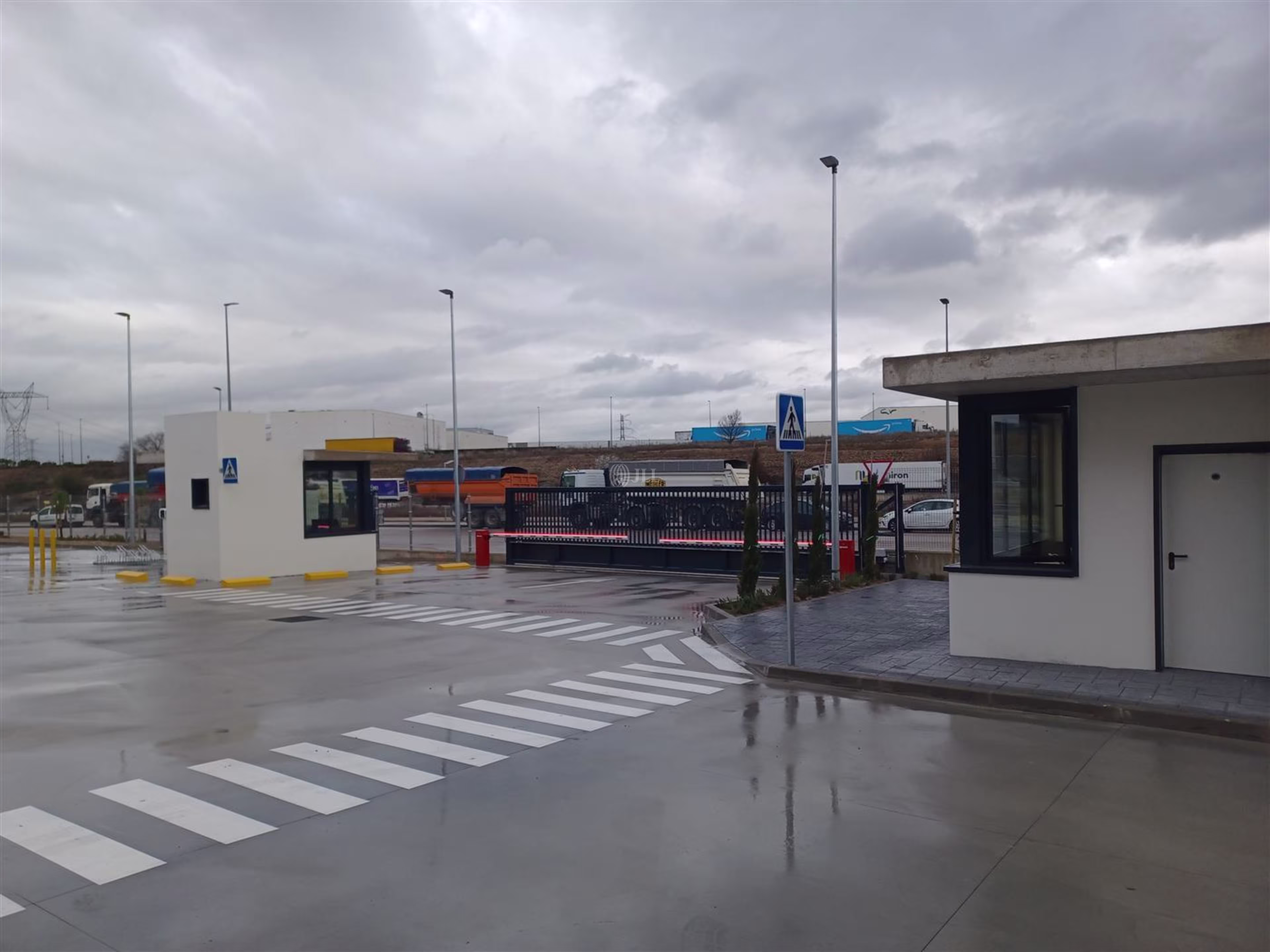 M1161 PLATAFORMA LOGISTICA EN ALQUILER SAN FERNANDO DE HENA