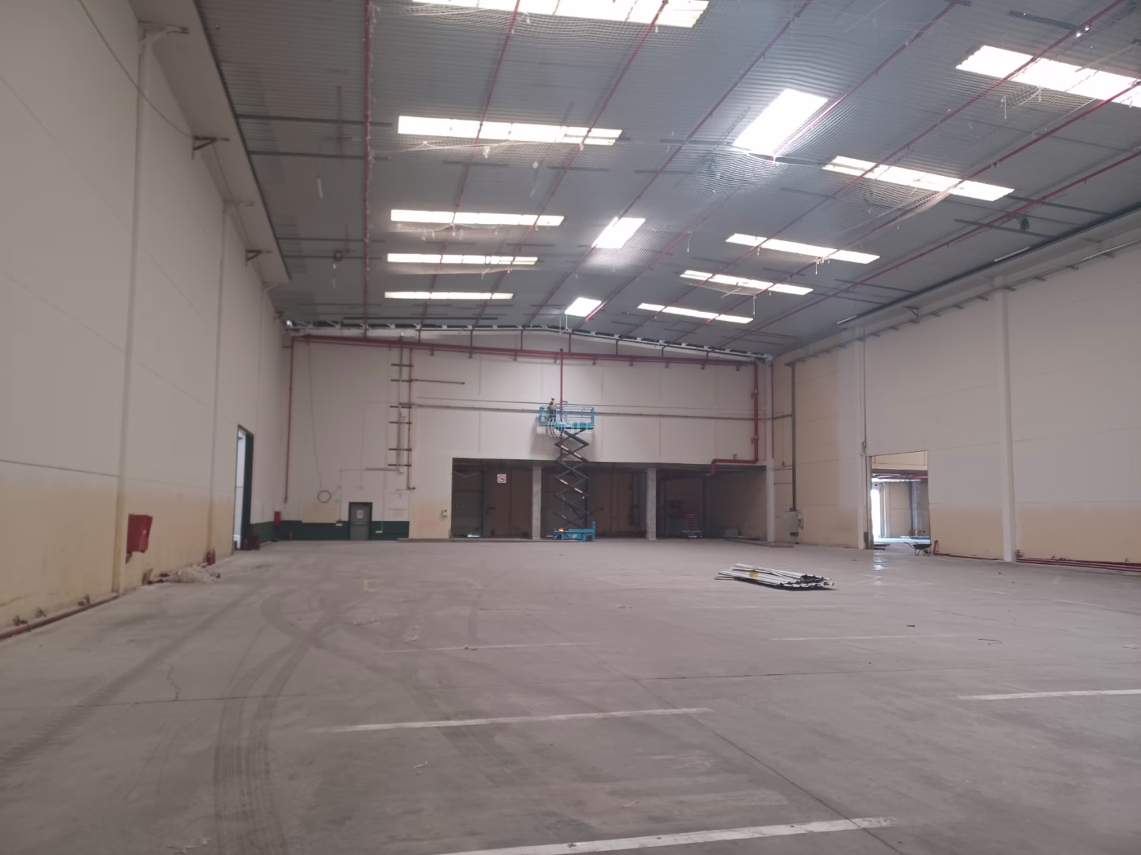 M0900 NAVE LOGISTICA MODULADA EN ALQUILER DAGANZO DE ARRIBA
